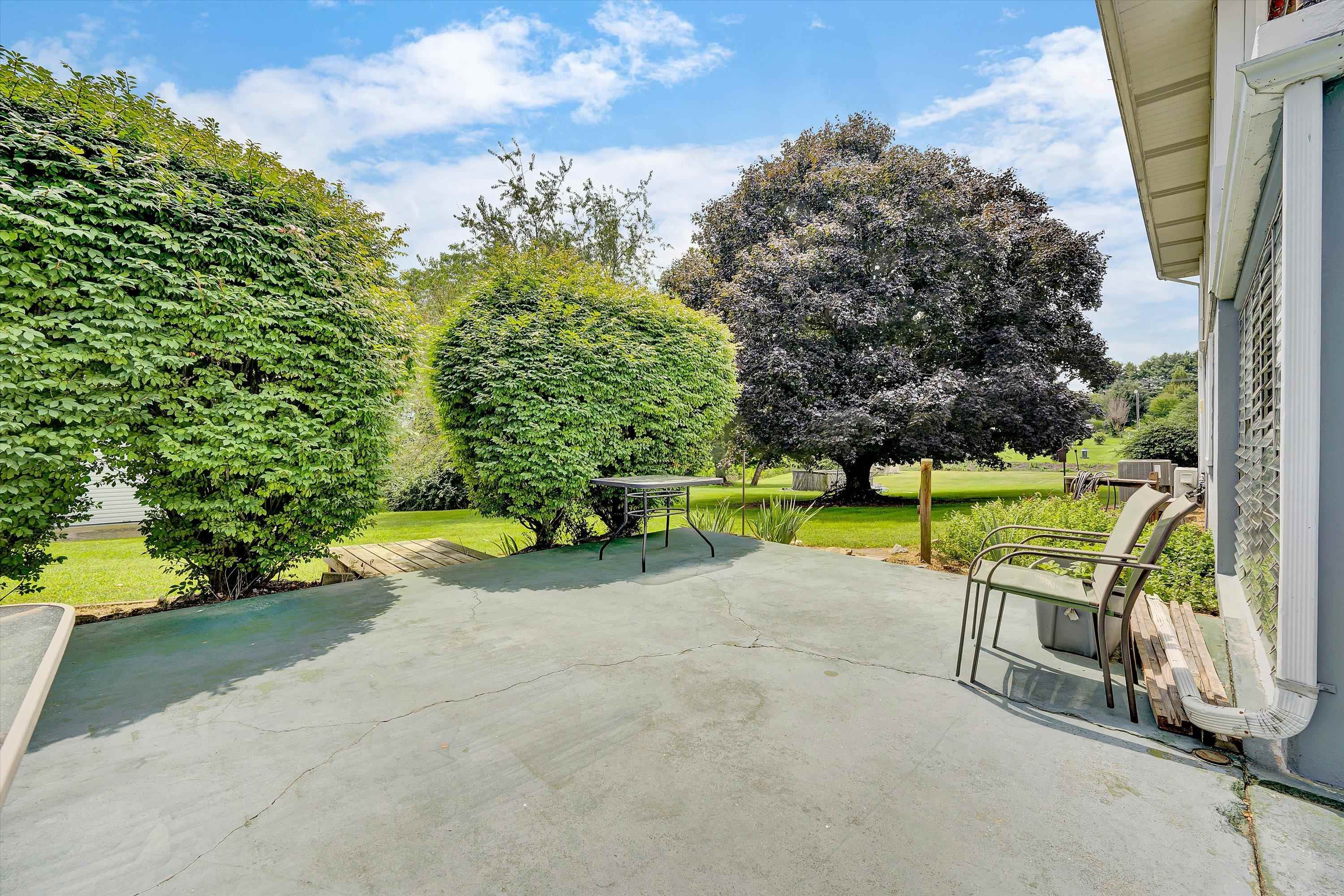 185 Dogwood Drive Wytheville VA 24382