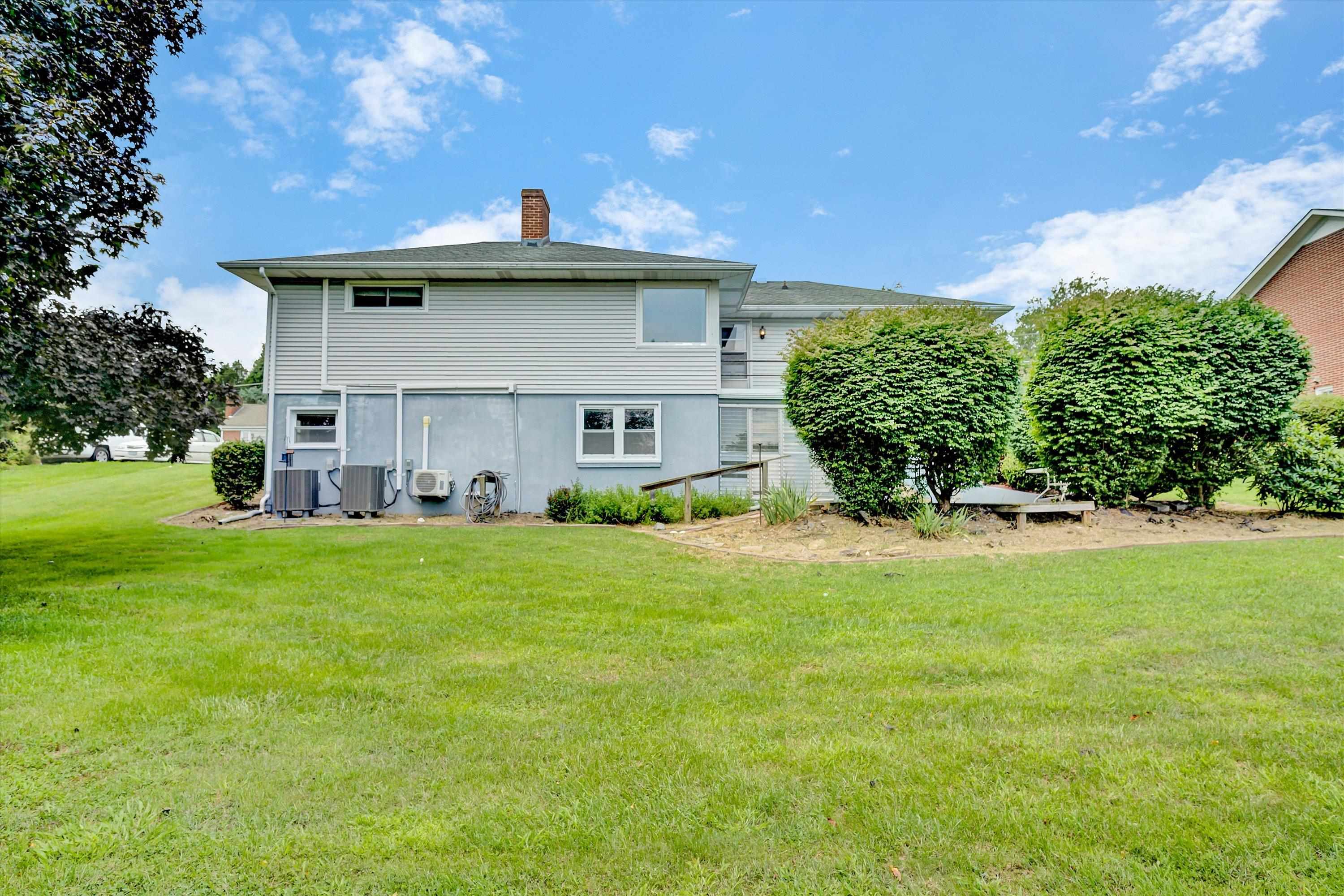 185 Dogwood Drive Wytheville VA 24382