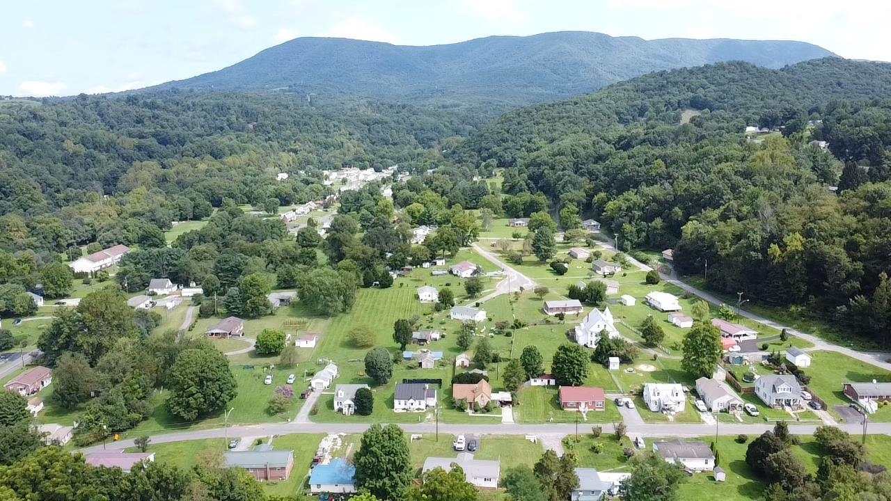 111 W Peck Street W Pembroke VA 24136