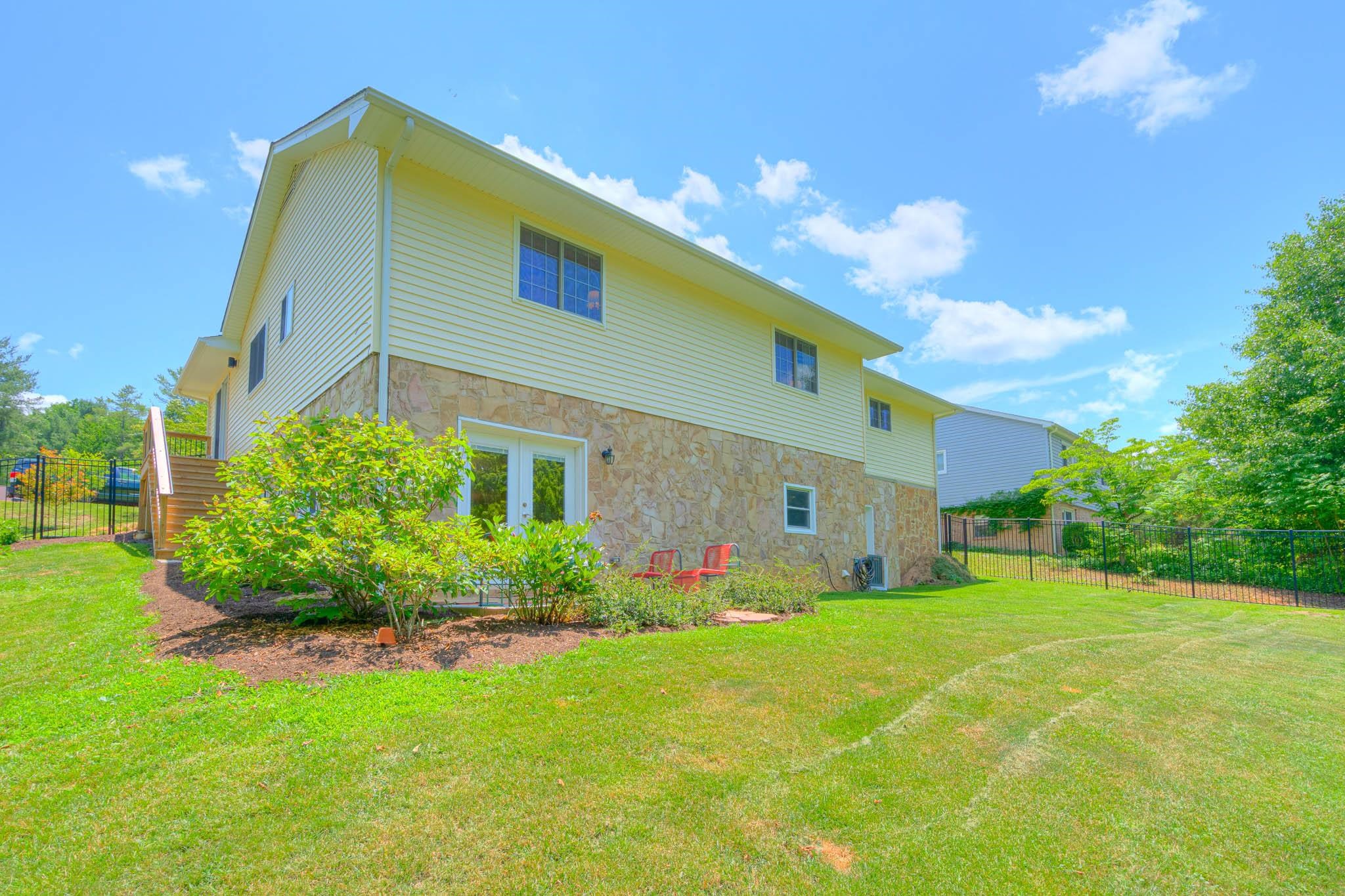 2006 Christopher Drive Blacksburg VA 24060