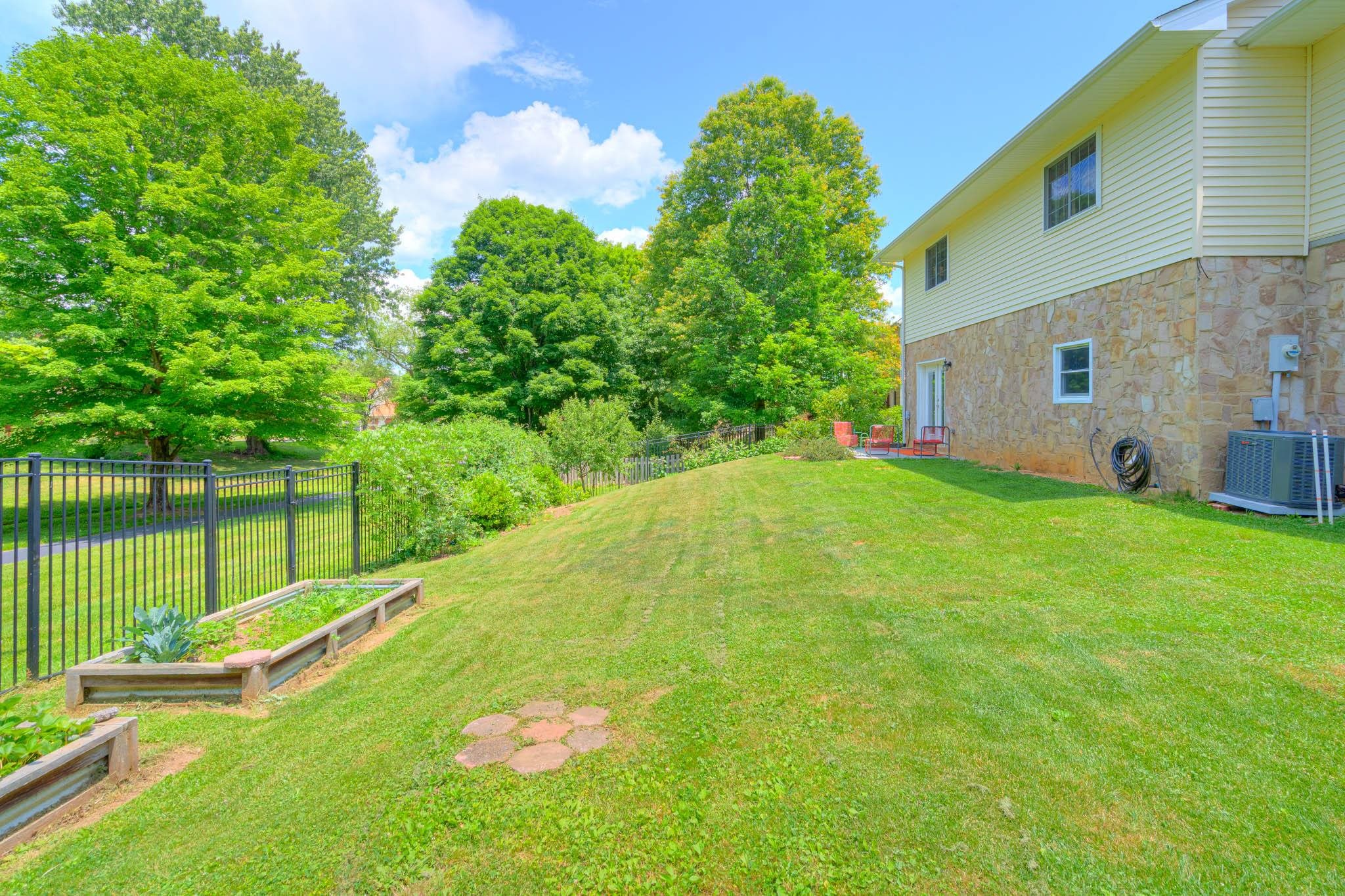 2006 Christopher Drive Blacksburg VA 24060