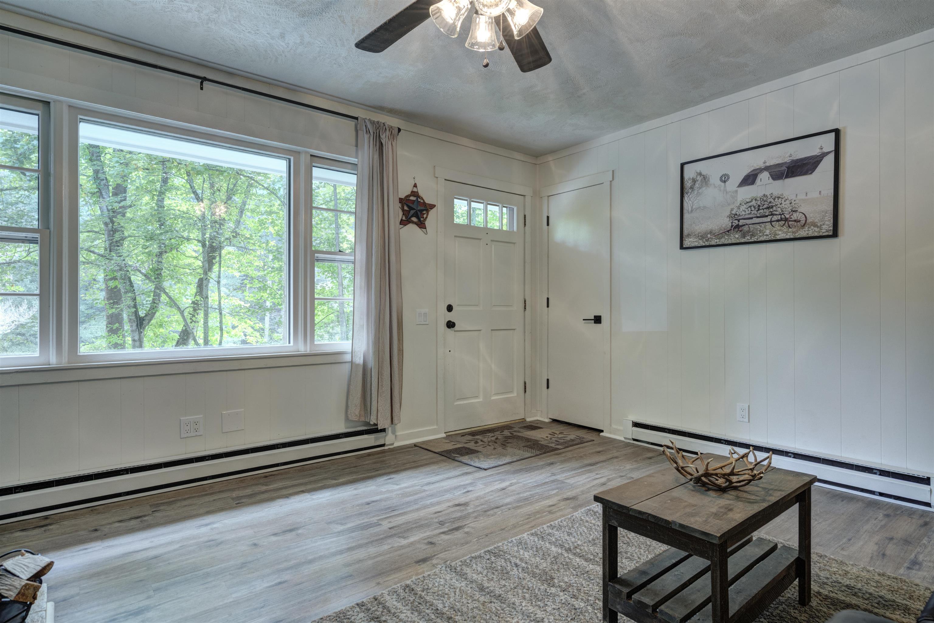 4800 Indian Valley Road NW Willis VA 24380
