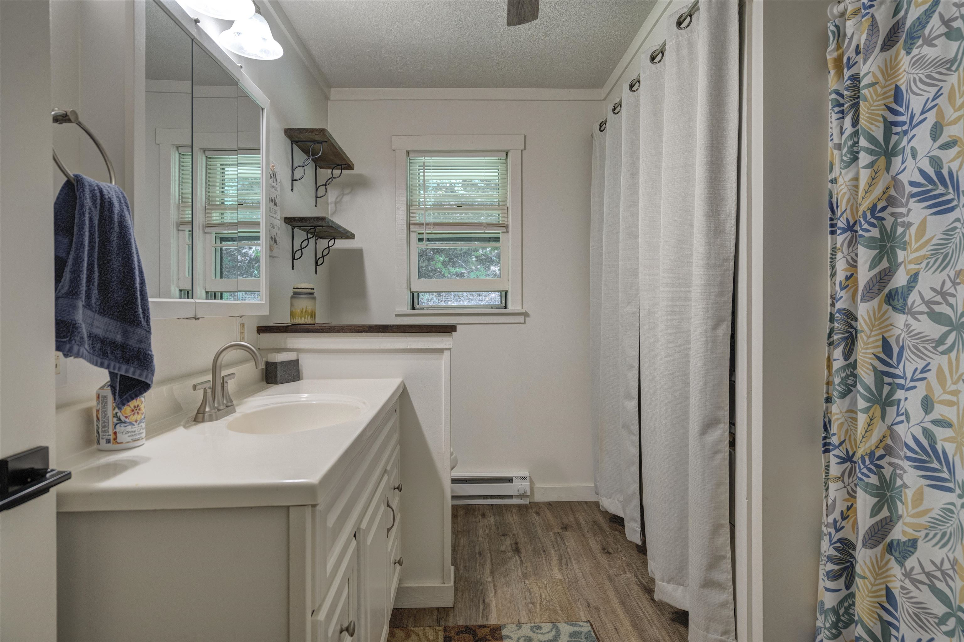 4800 Indian Valley Road NW Willis VA 24380