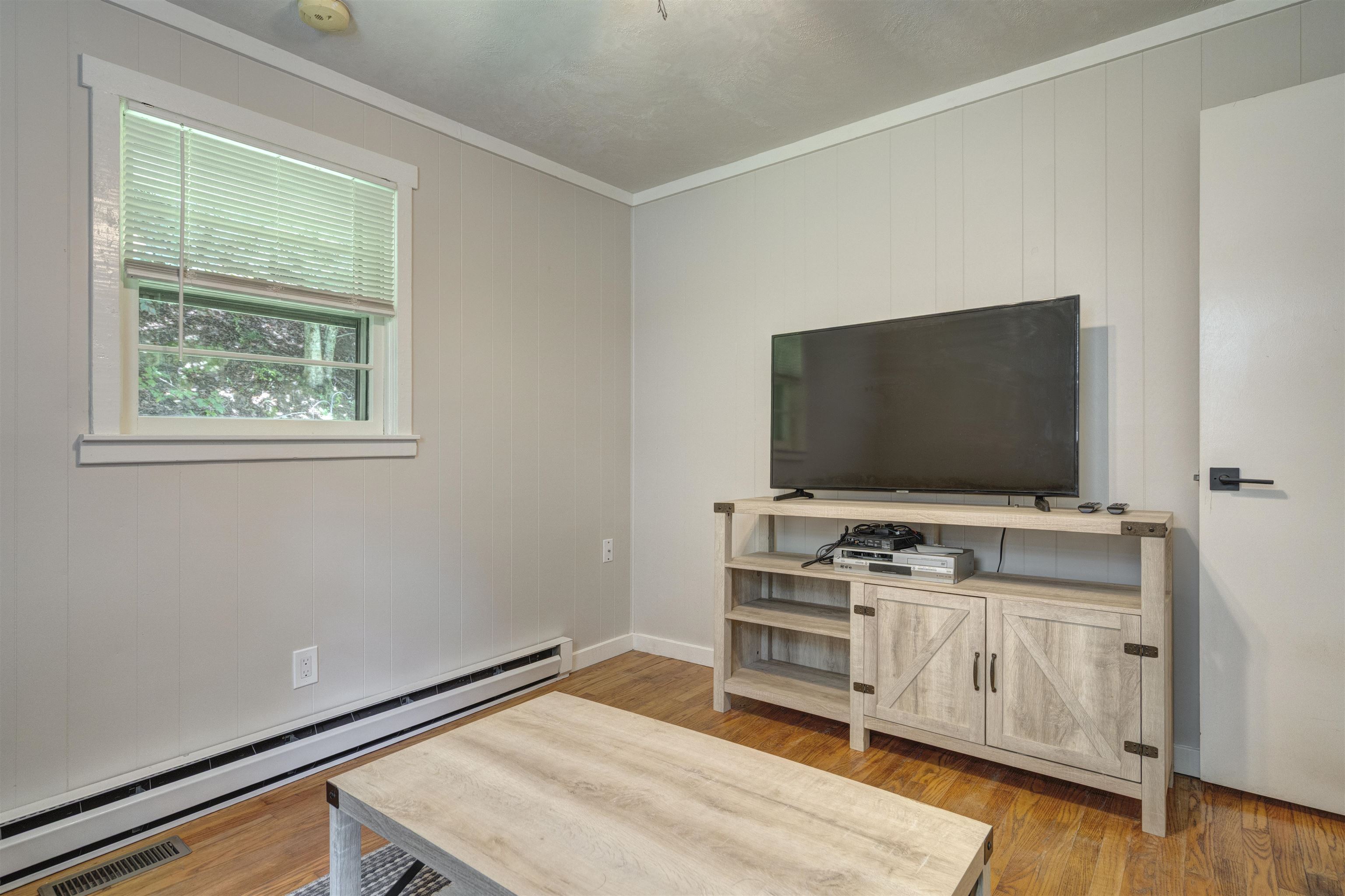 4800 Indian Valley Road NW Willis VA 24380