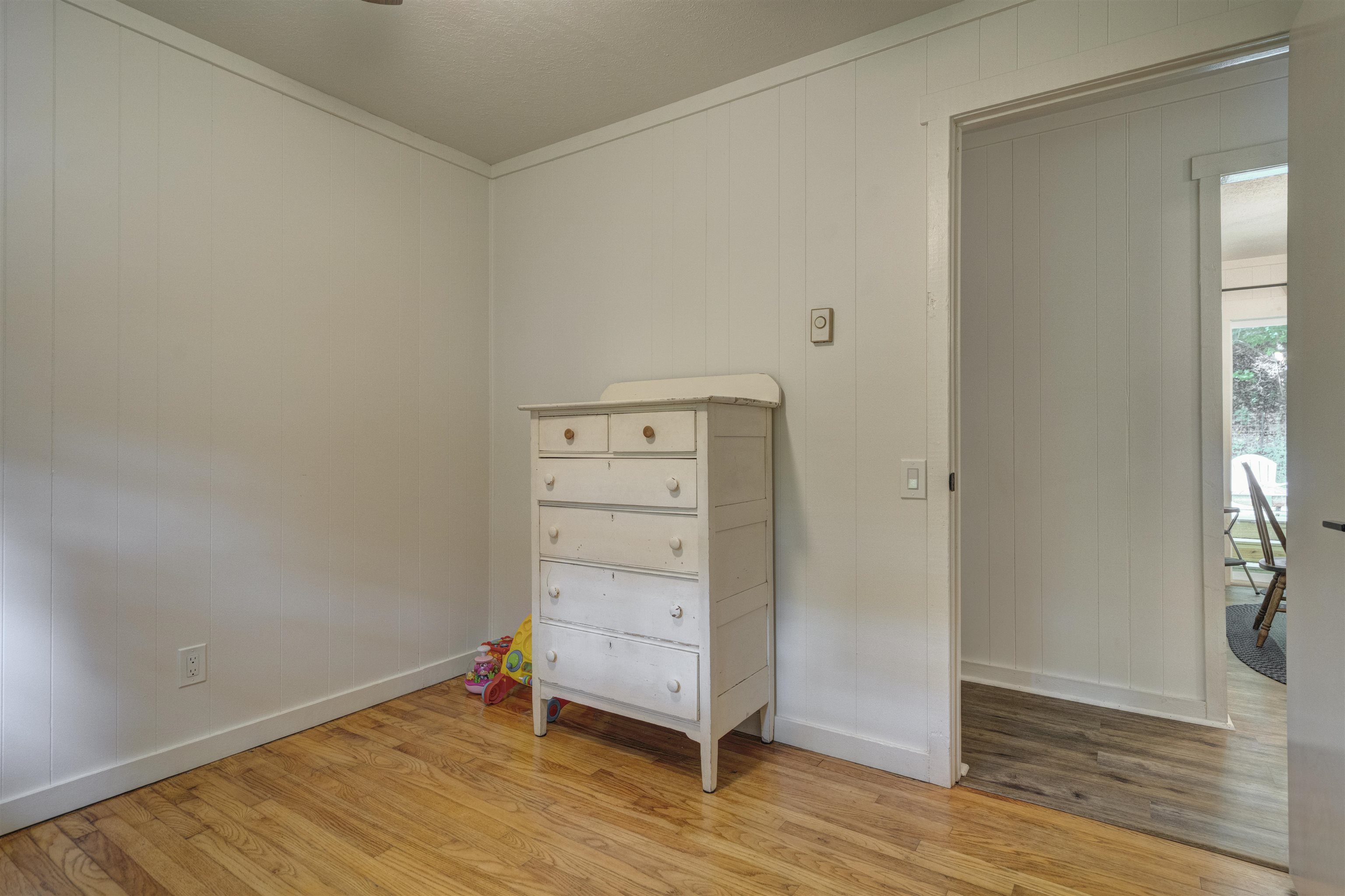 4800 Indian Valley Road NW Willis VA 24380