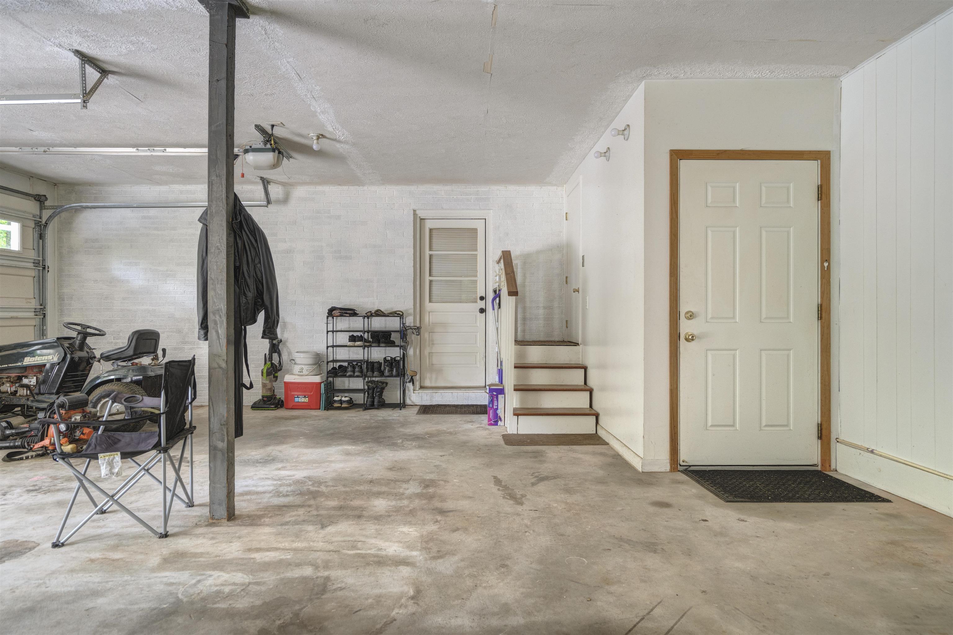 4800 Indian Valley Road NW Willis VA 24380