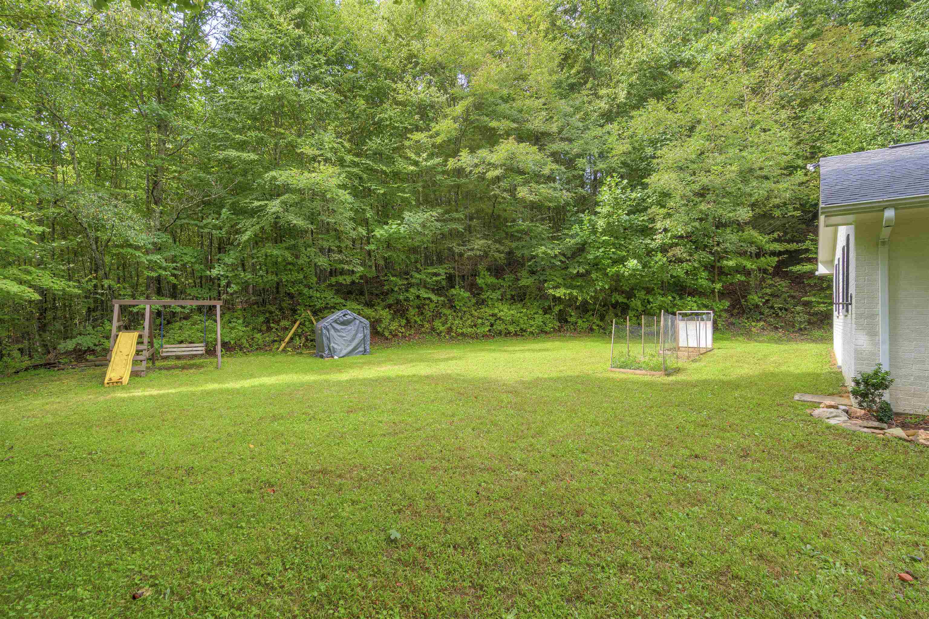 4800 Indian Valley Road NW Willis VA 24380