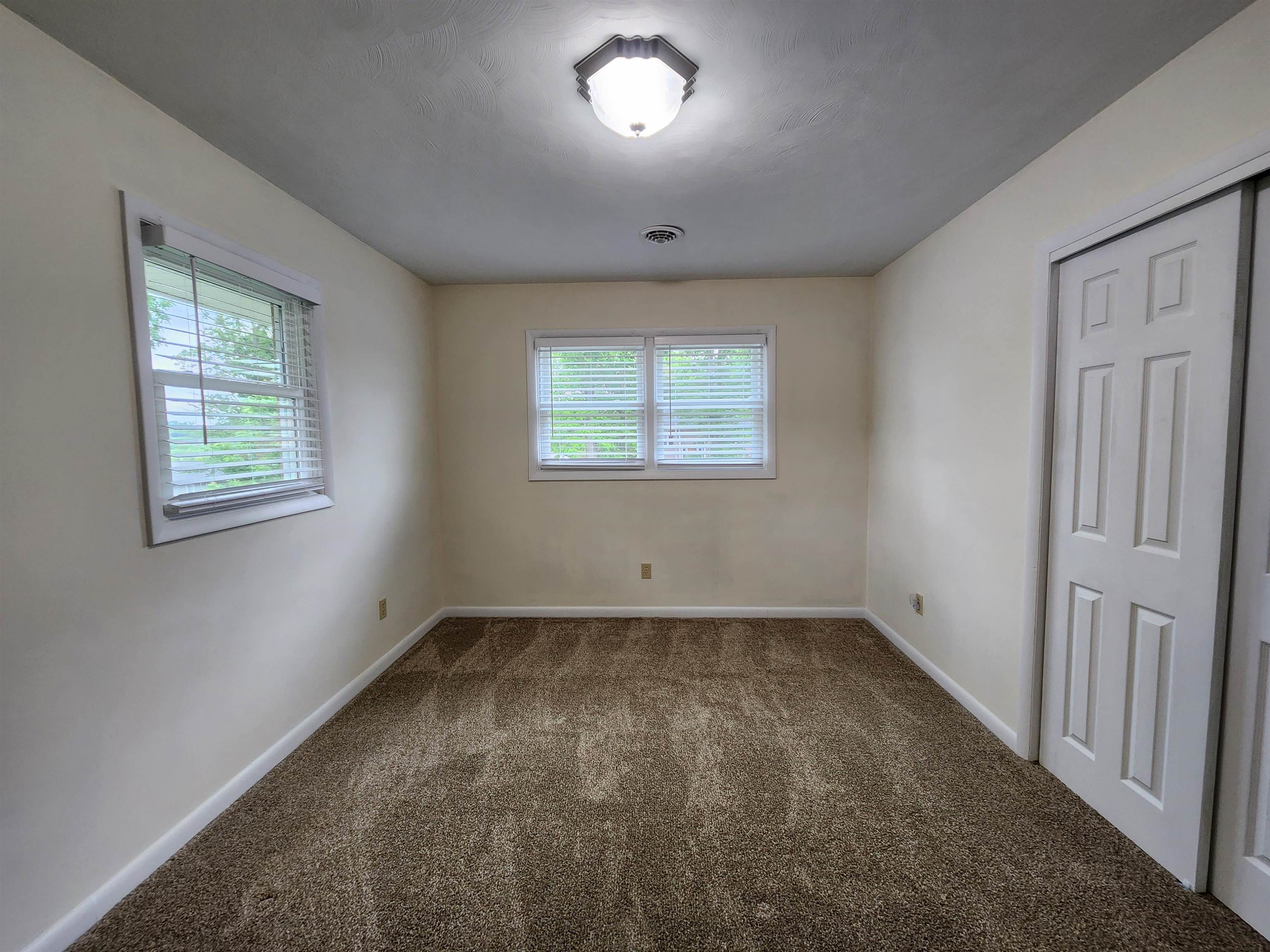 455 Chinquapin Trail SE Christiansburg VA 24073