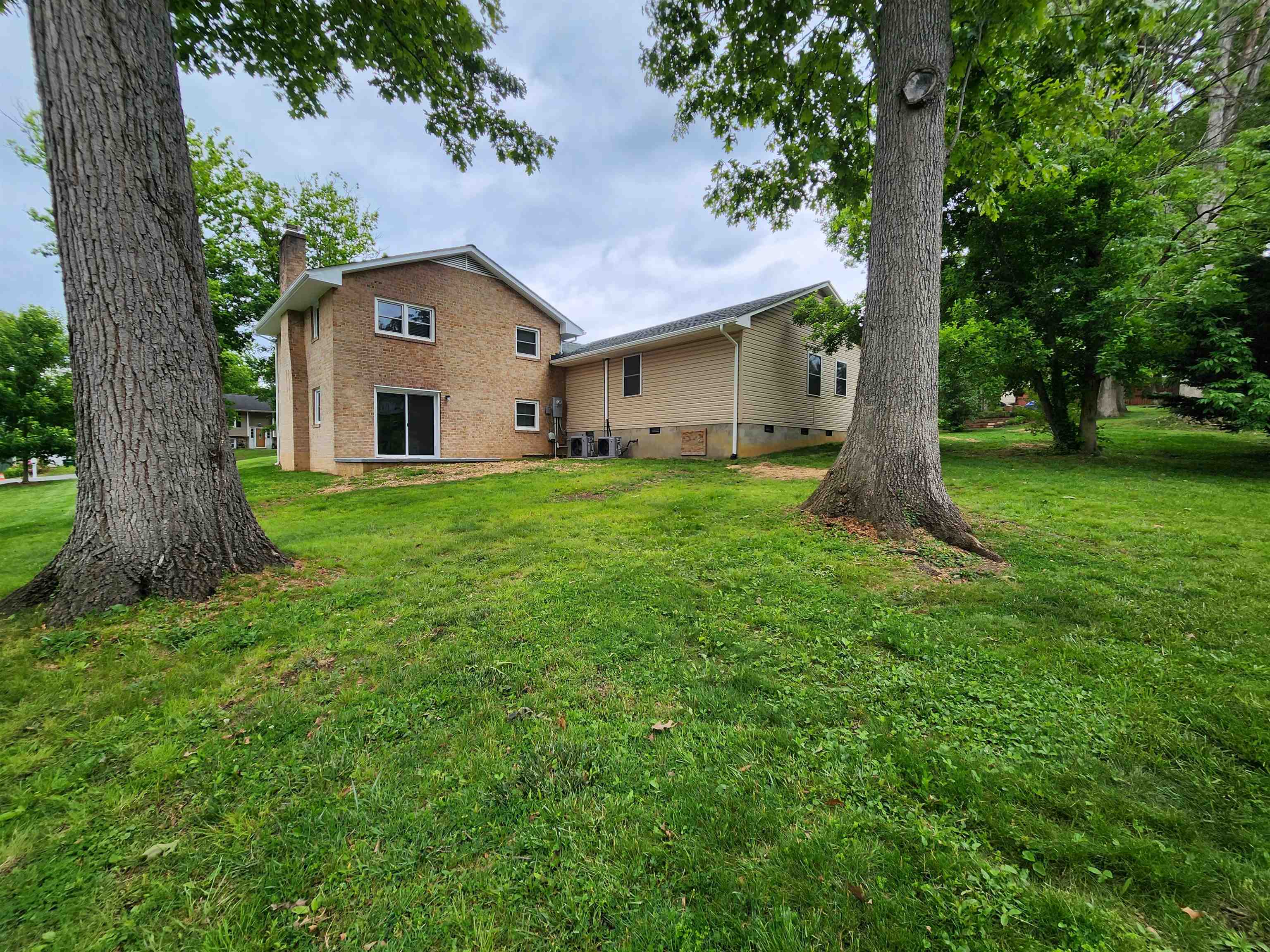 455 Chinquapin Trail SE Christiansburg VA 24073