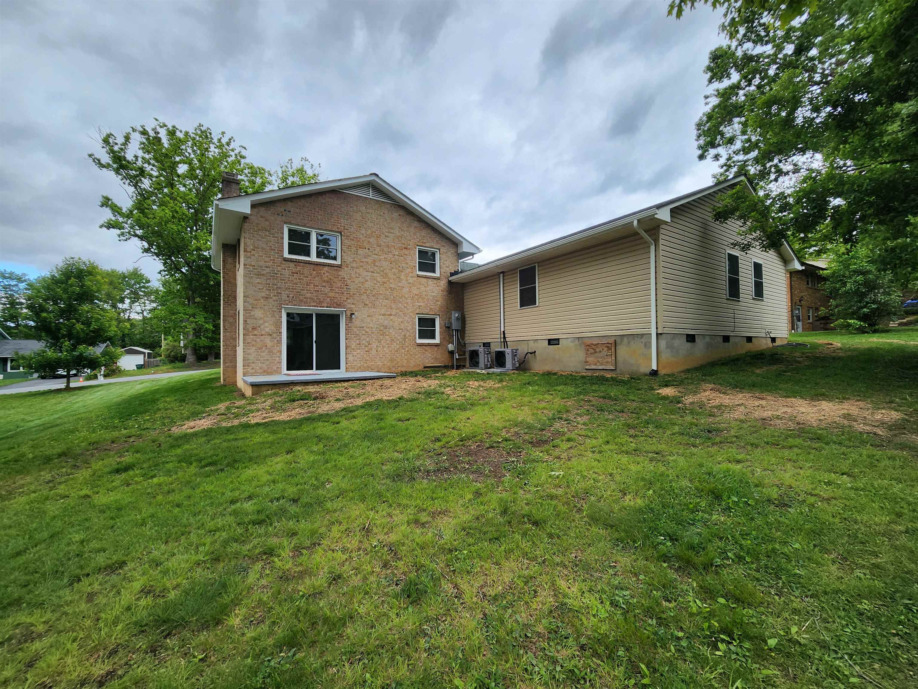 455 Chinquapin Trail SE Christiansburg VA 24073