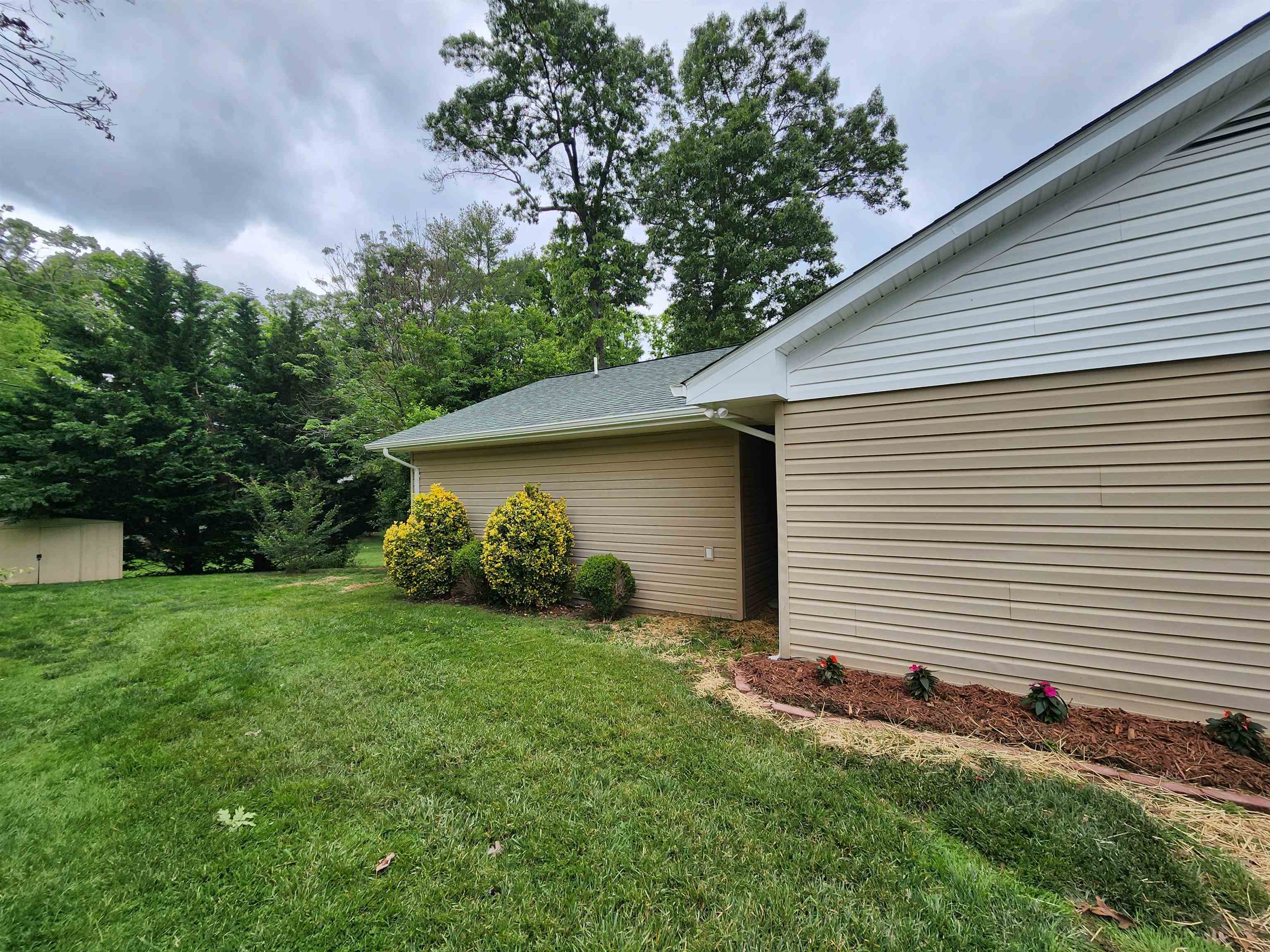 455 Chinquapin Trail SE Christiansburg VA 24073