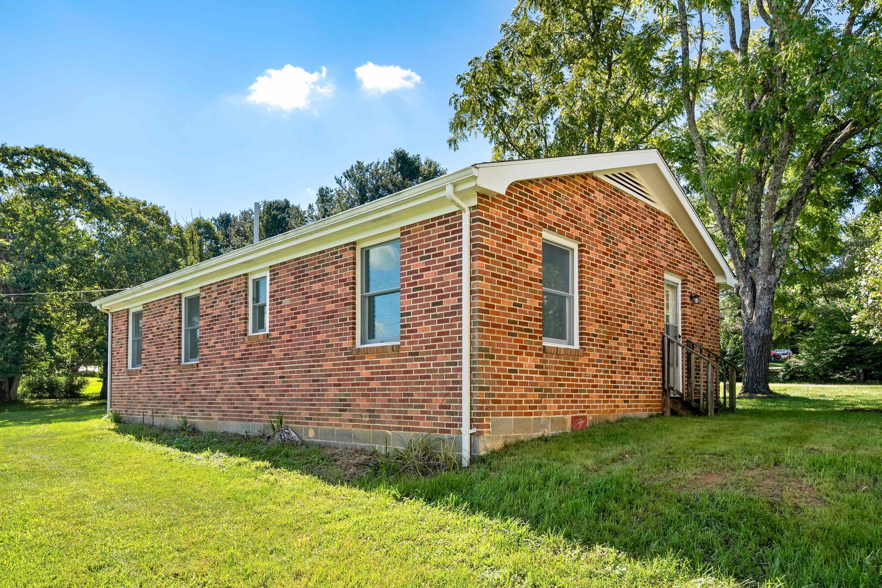 1420 Bishop Road Blacksburg VA 24060