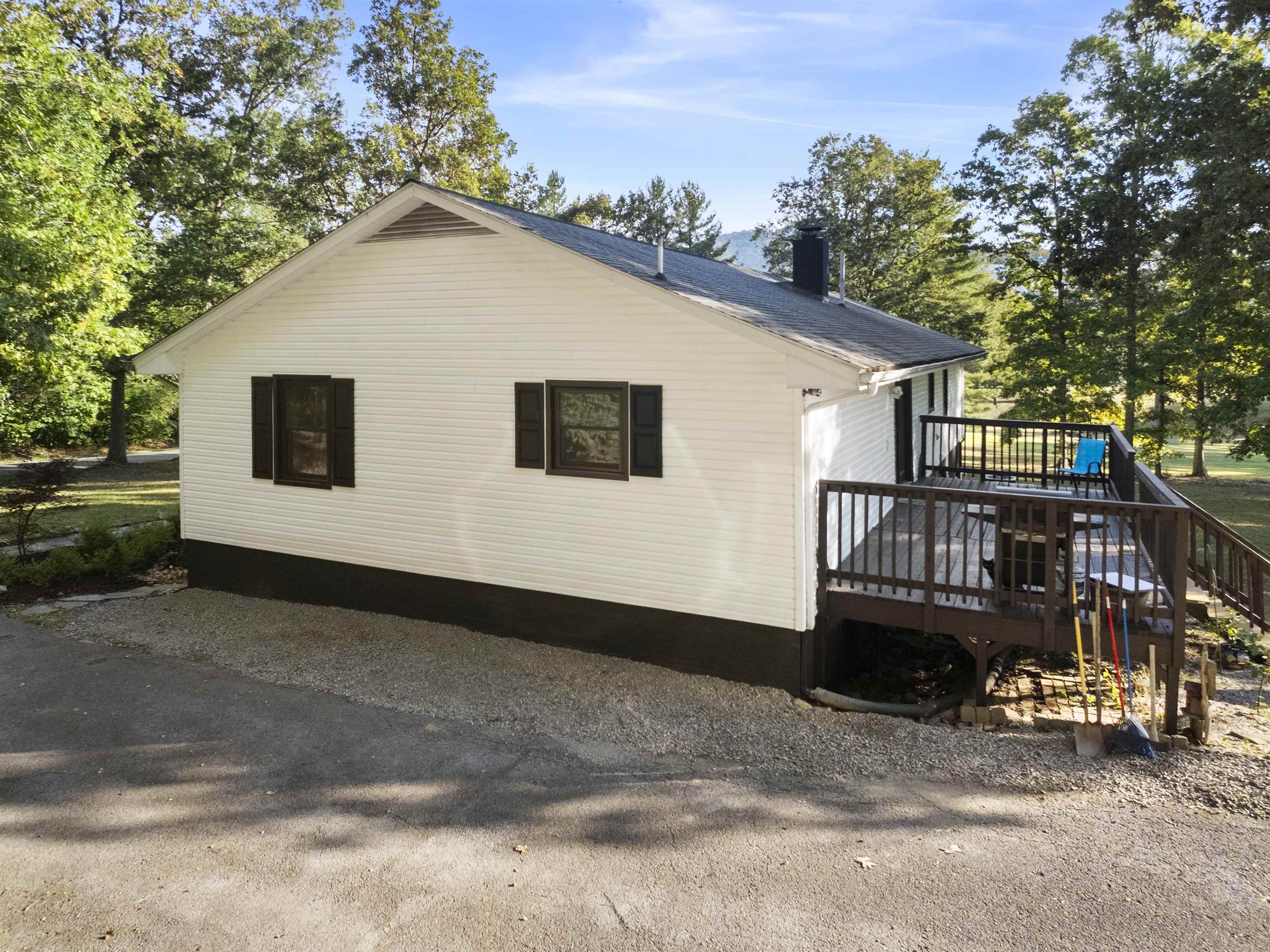 3863 Fox Hollow Road Elliston VA 24087