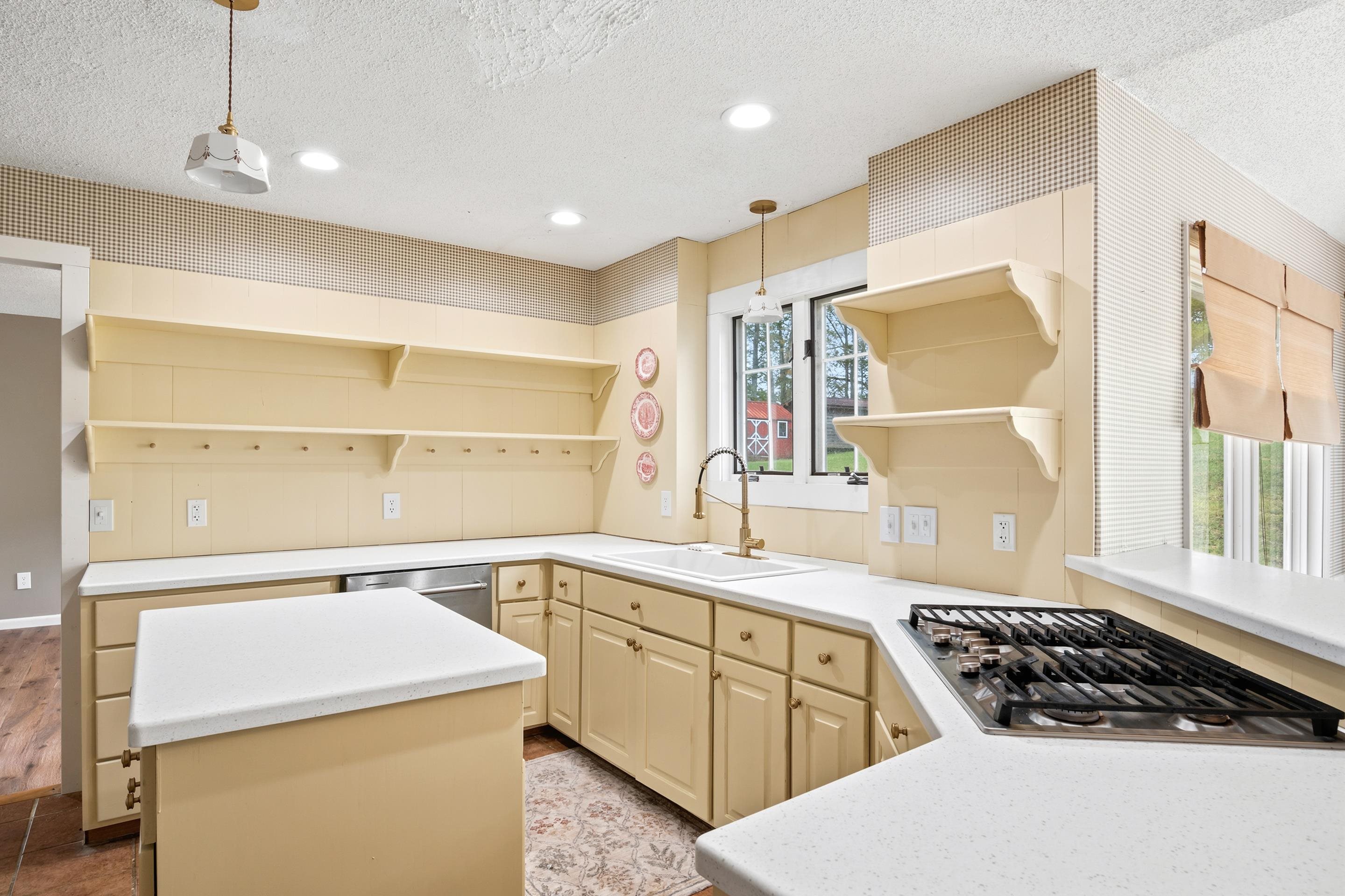 1754 Mud Pike Road Christiansburg VA 24073
