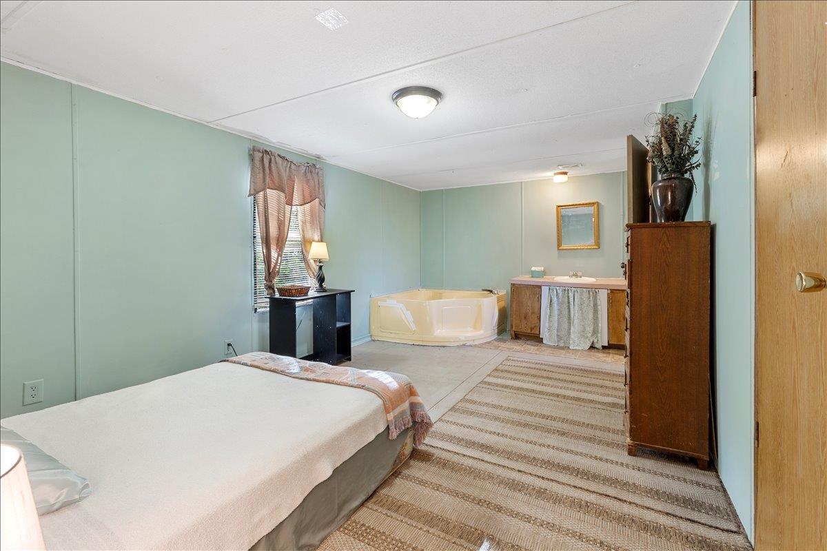 6319 Church Street Fairlawn VA 24141