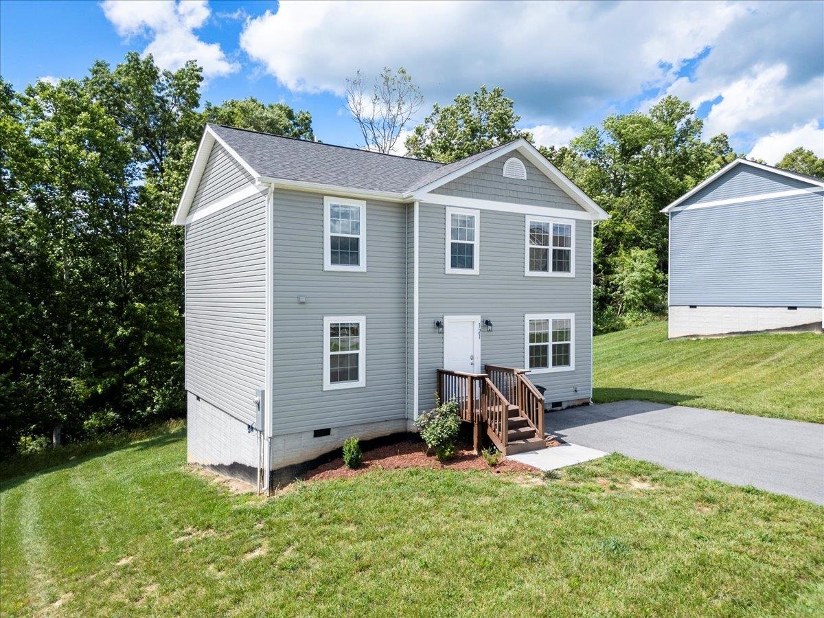 121 Prairie View Lane Pembroke VA 24136