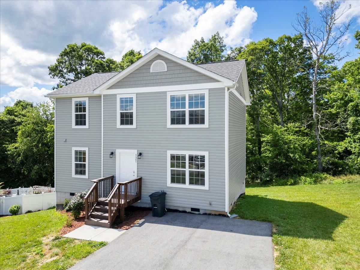 121 Prairie View Lane Pembroke VA 24136