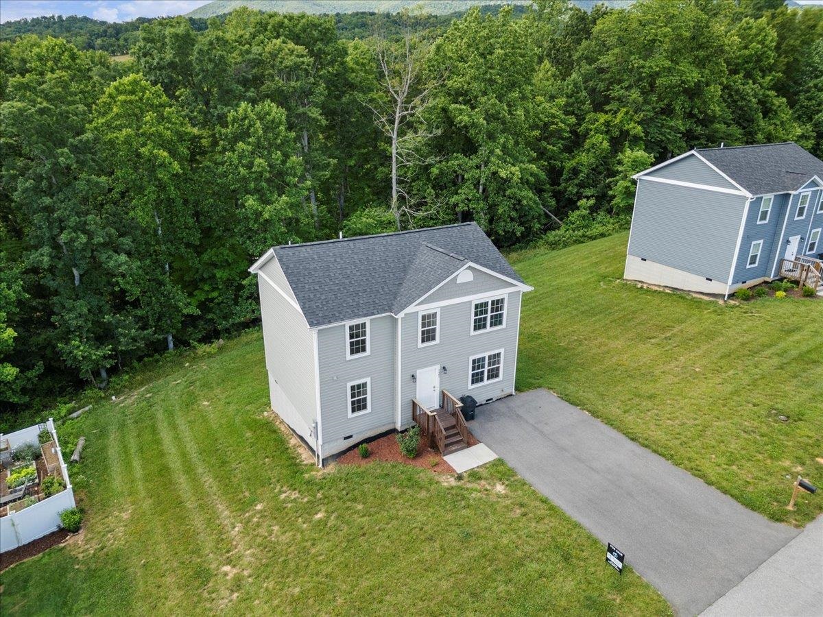 121 Prairie View Lane Pembroke VA 24136