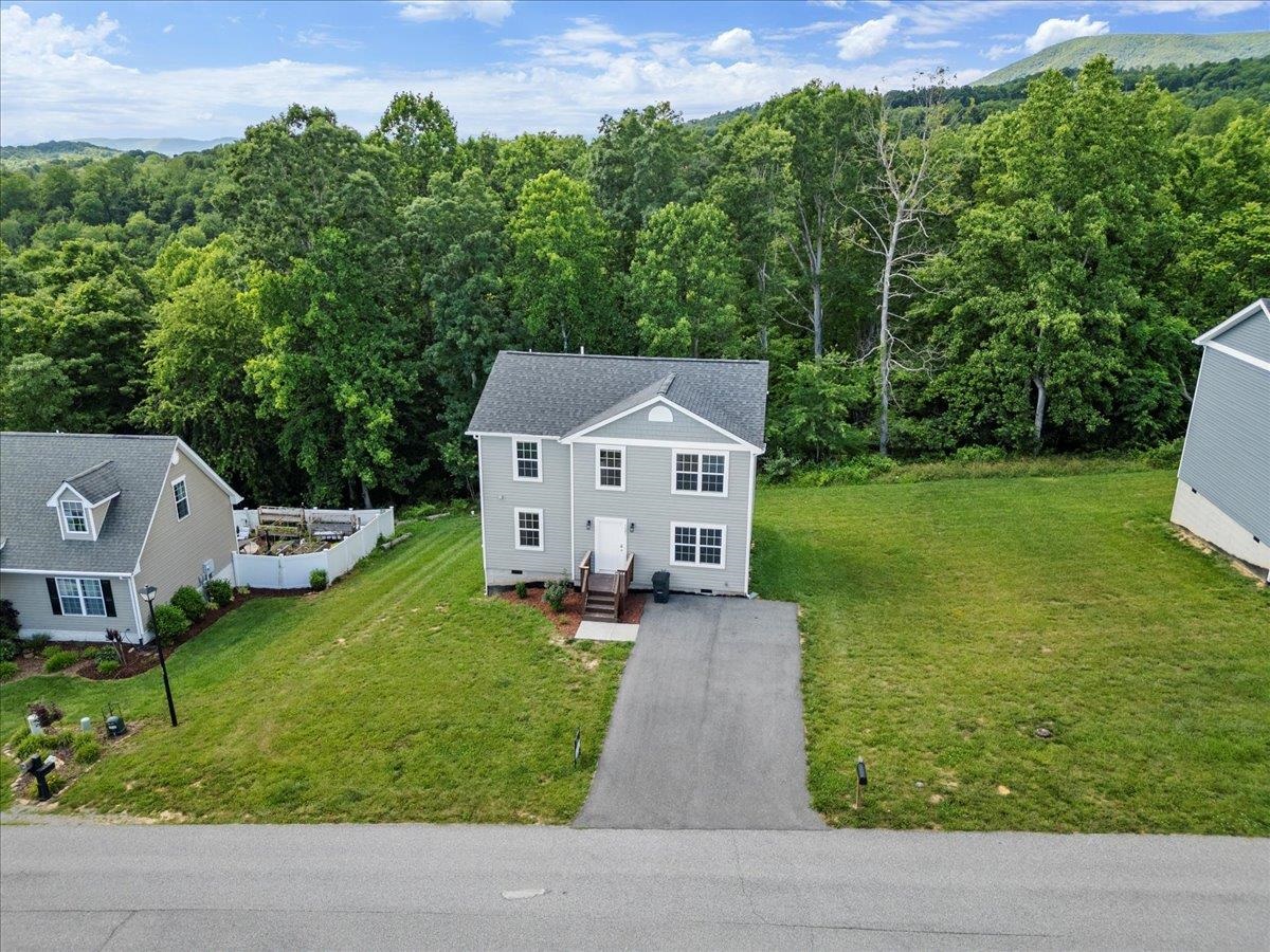 121 Prairie View Lane Pembroke VA 24136