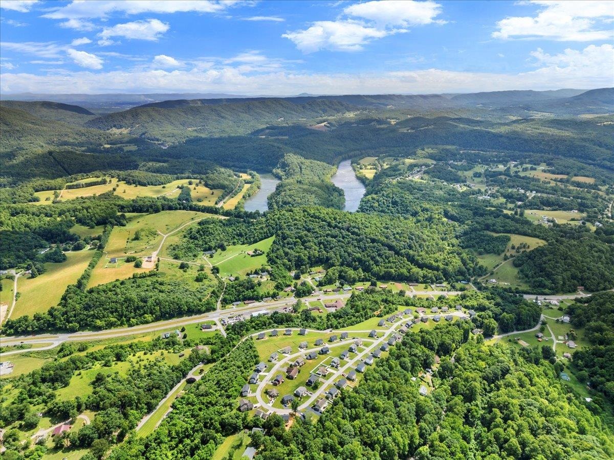 121 Prairie View Lane Pembroke VA 24136