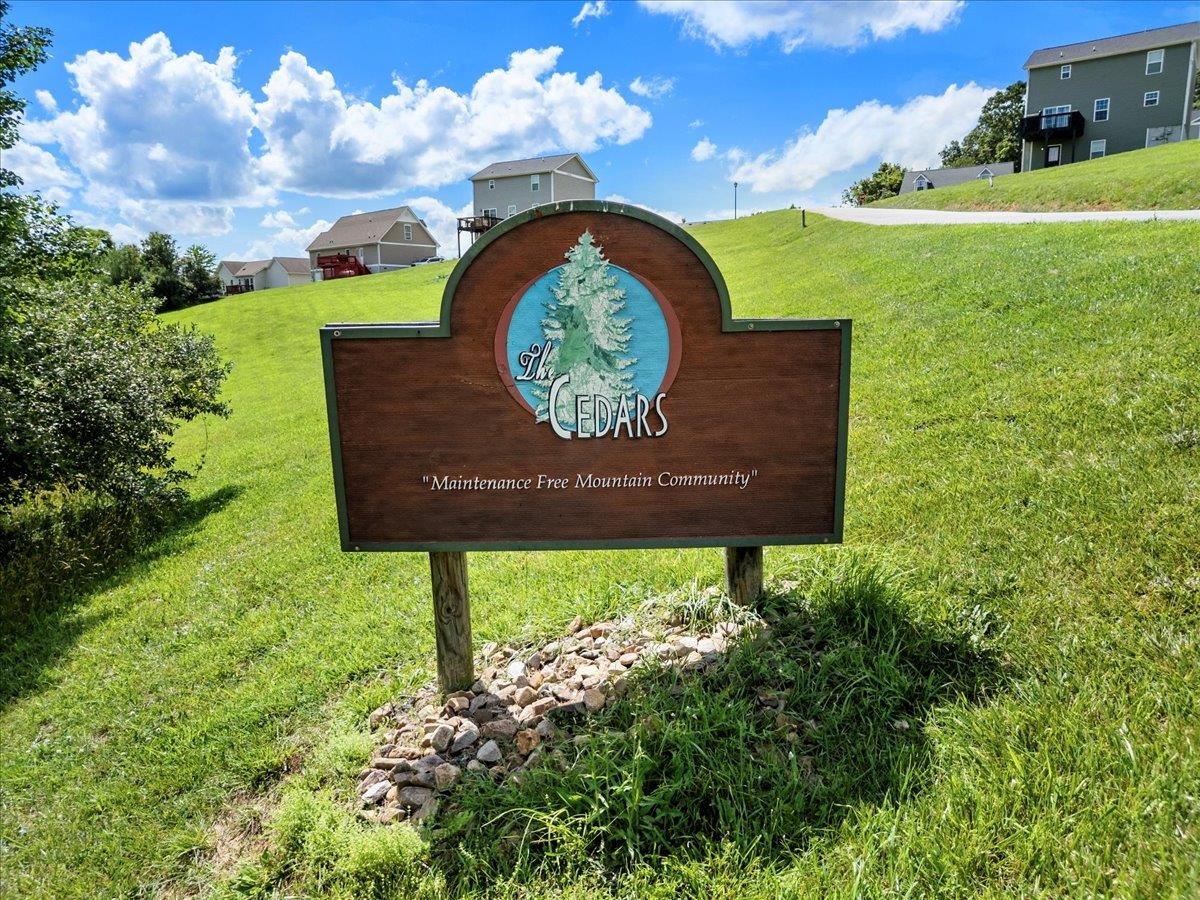 121 Prairie View Lane Pembroke VA 24136