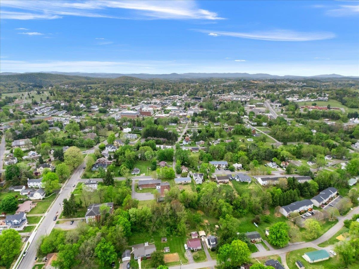 690 Harless Street Christiansburg VA 24073