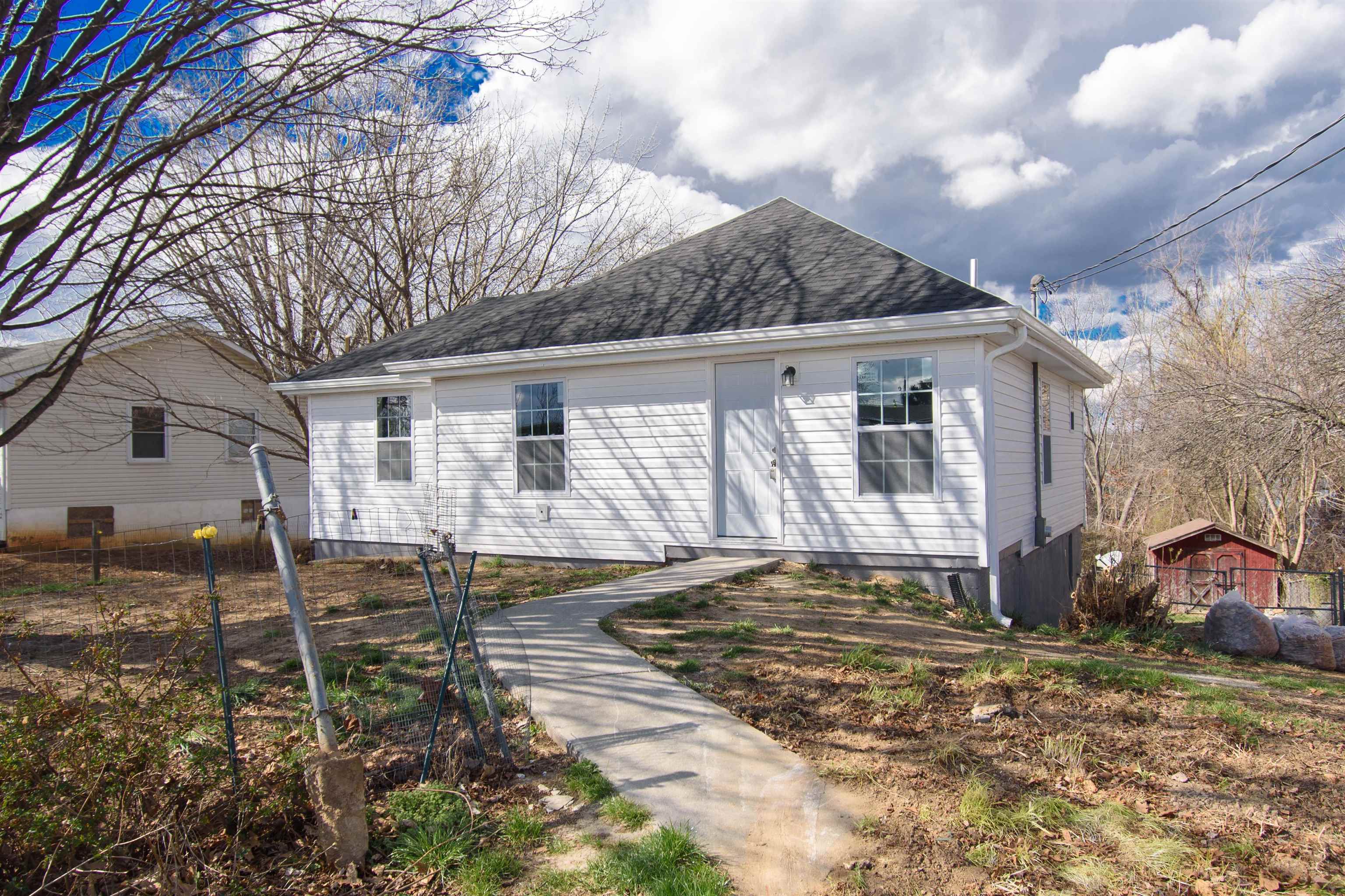 Christiansburg VA, 2230 Fairview Street