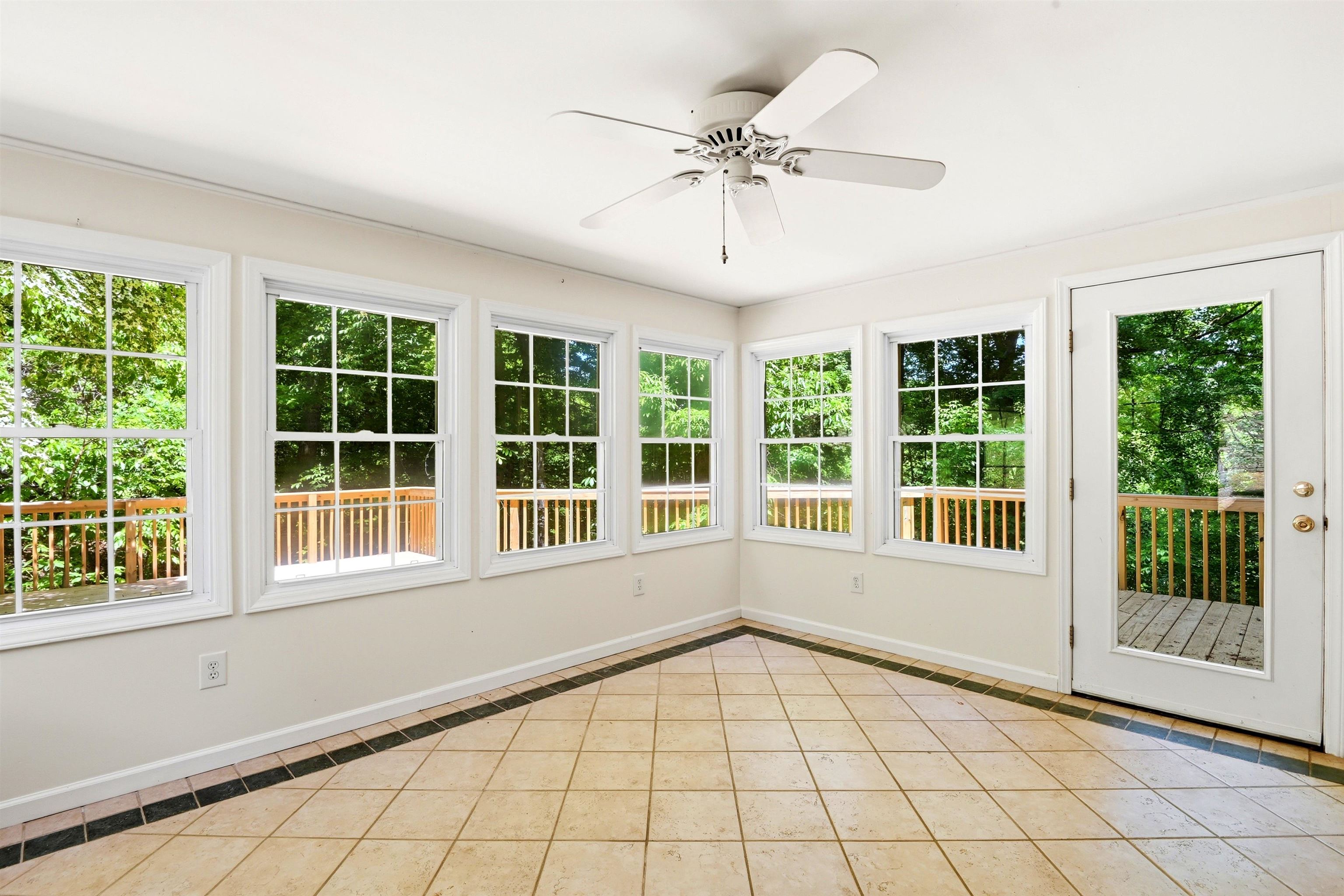 105 Dogwood Lane Radford VA 24141