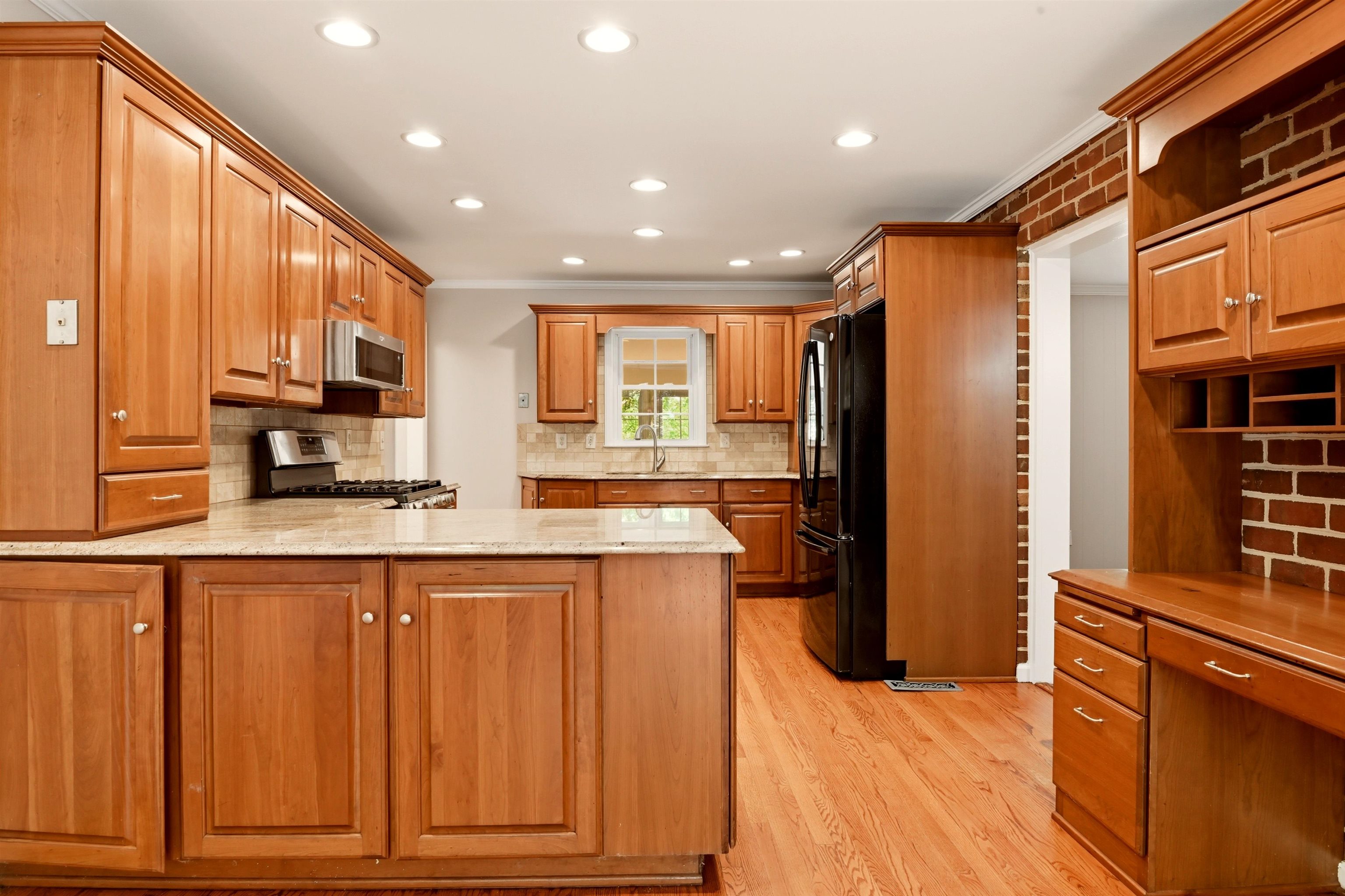 105 Dogwood Lane Radford VA 24141