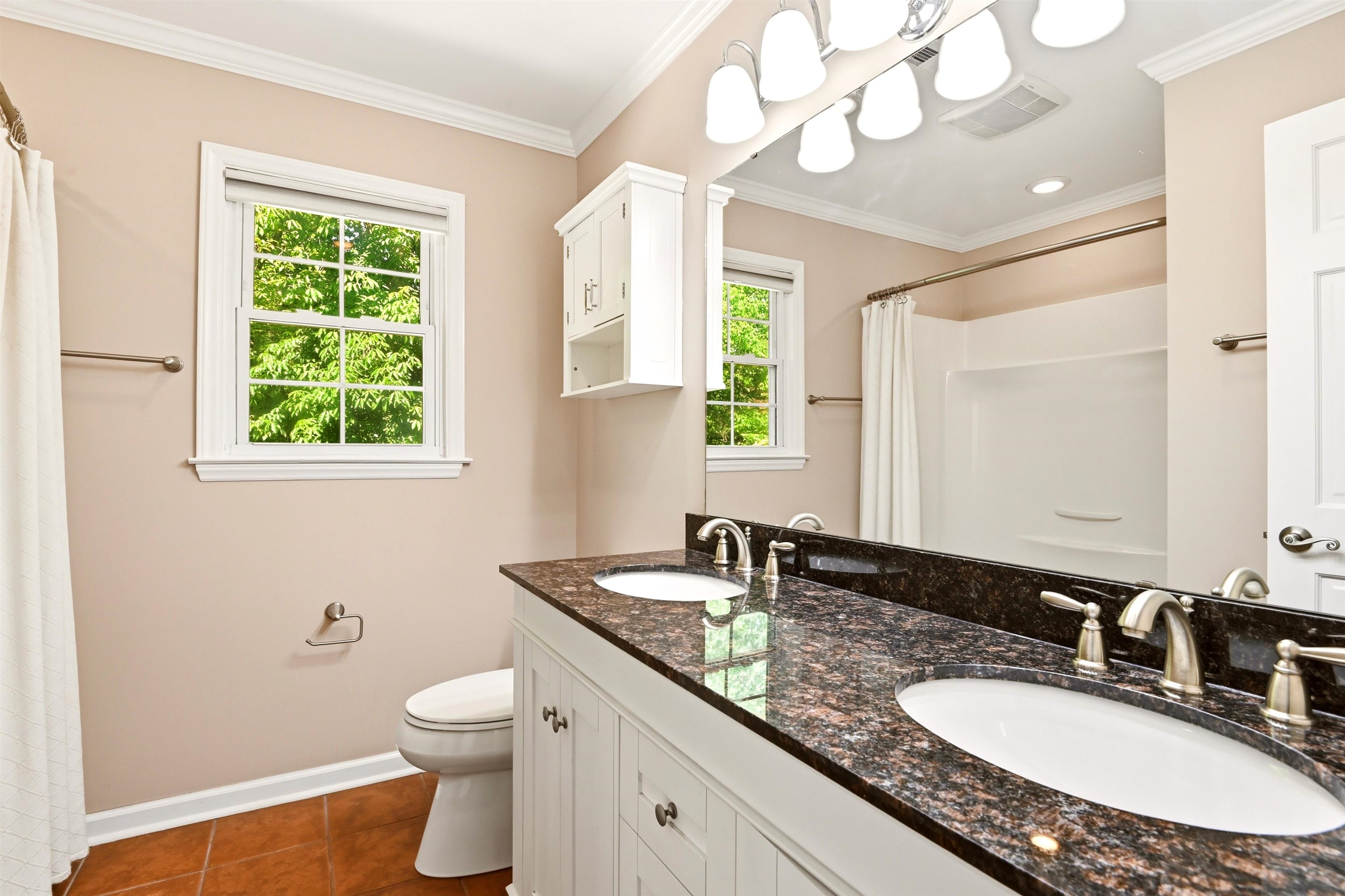 105 Dogwood Lane Radford VA 24141