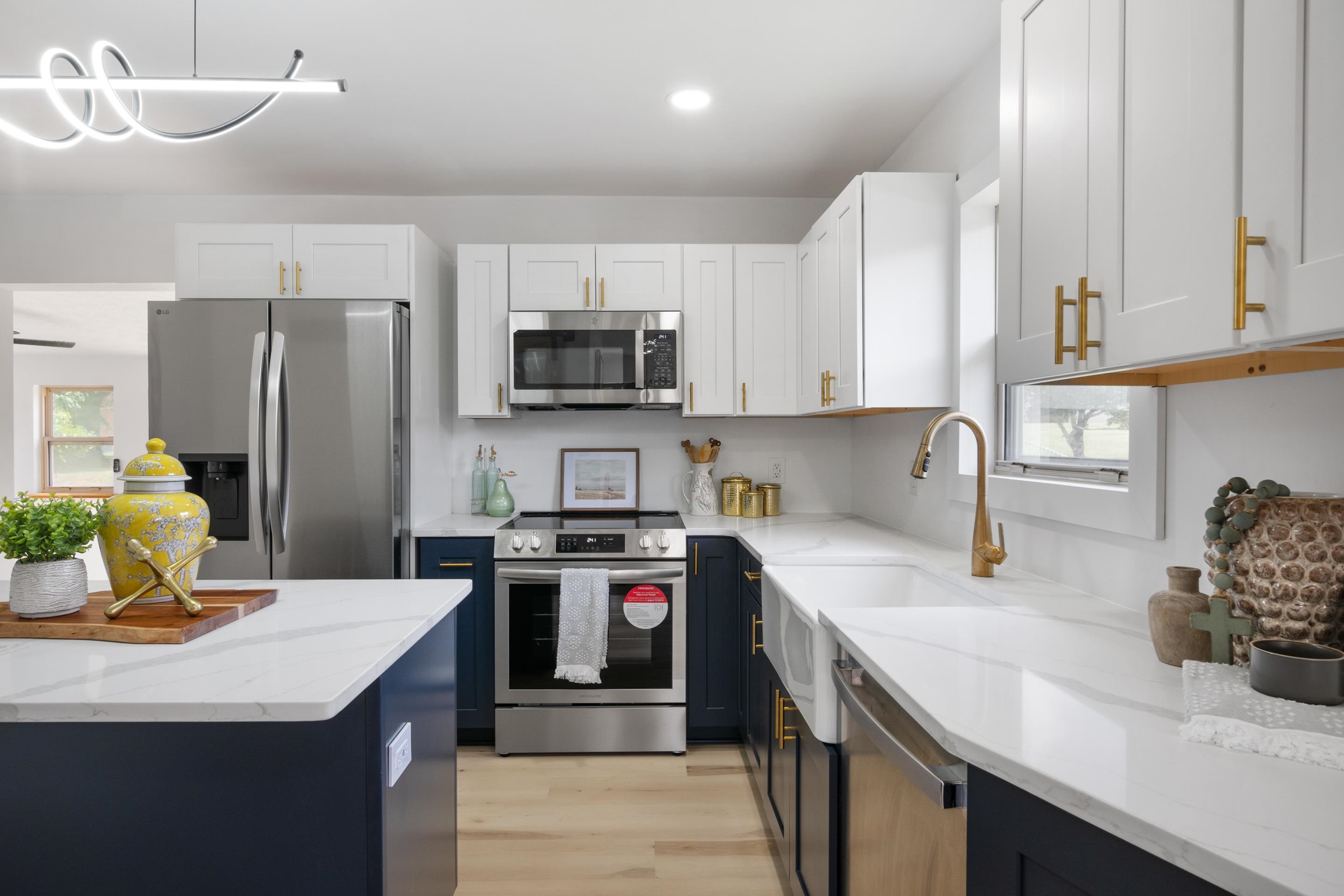 712 Eighth Street Radford VA 24141