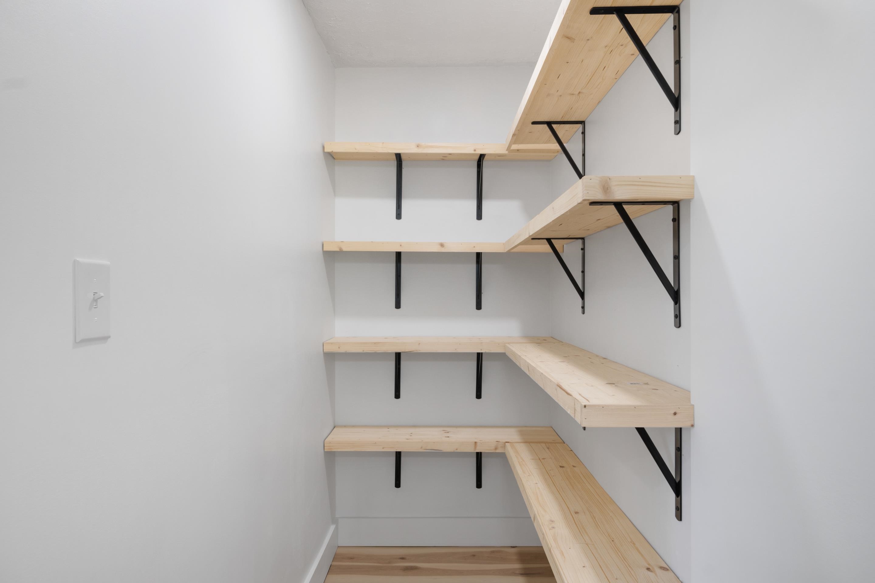 712 Eighth Street Radford VA 24141