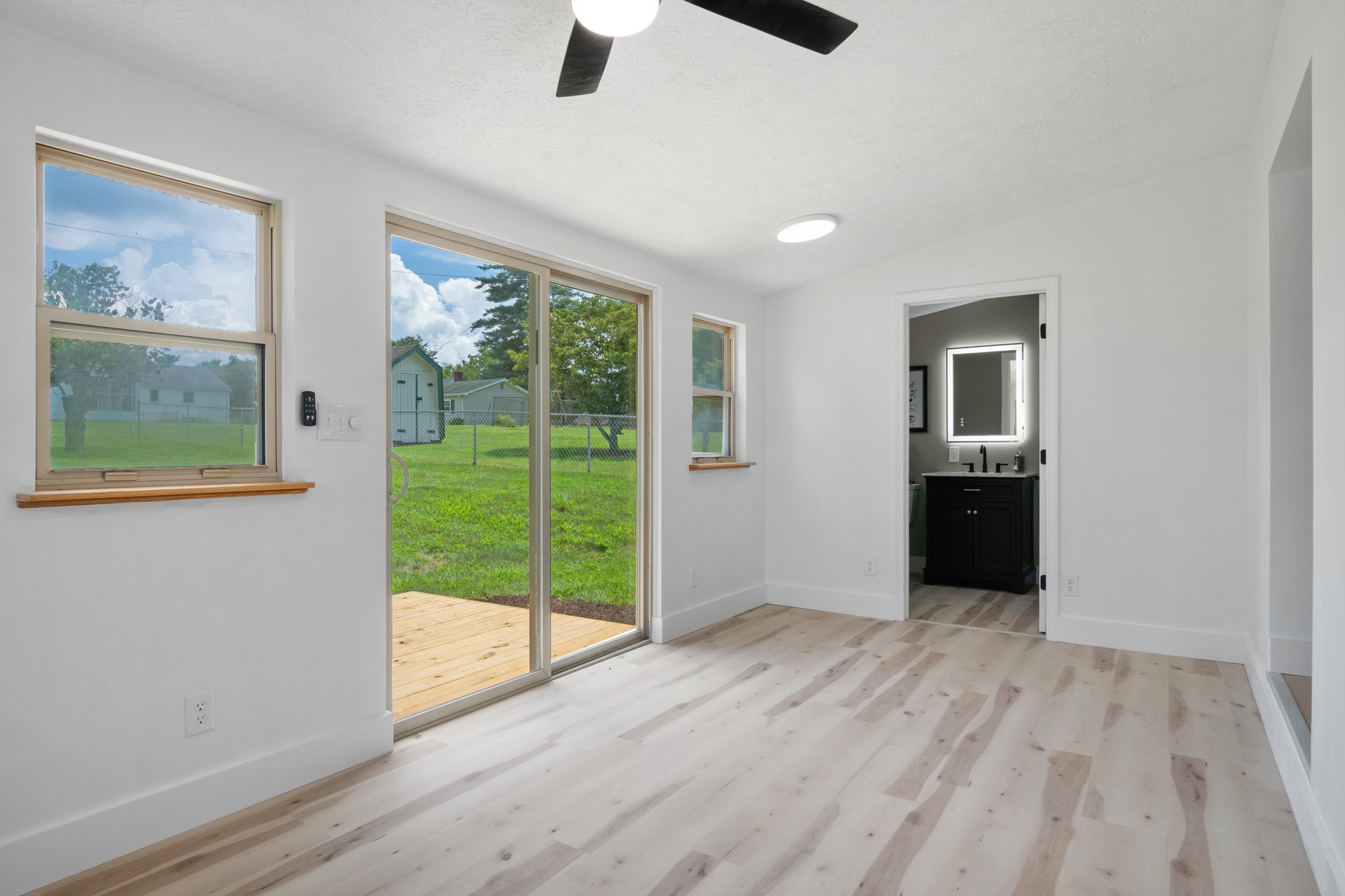 712 Eighth Street Radford VA 24141