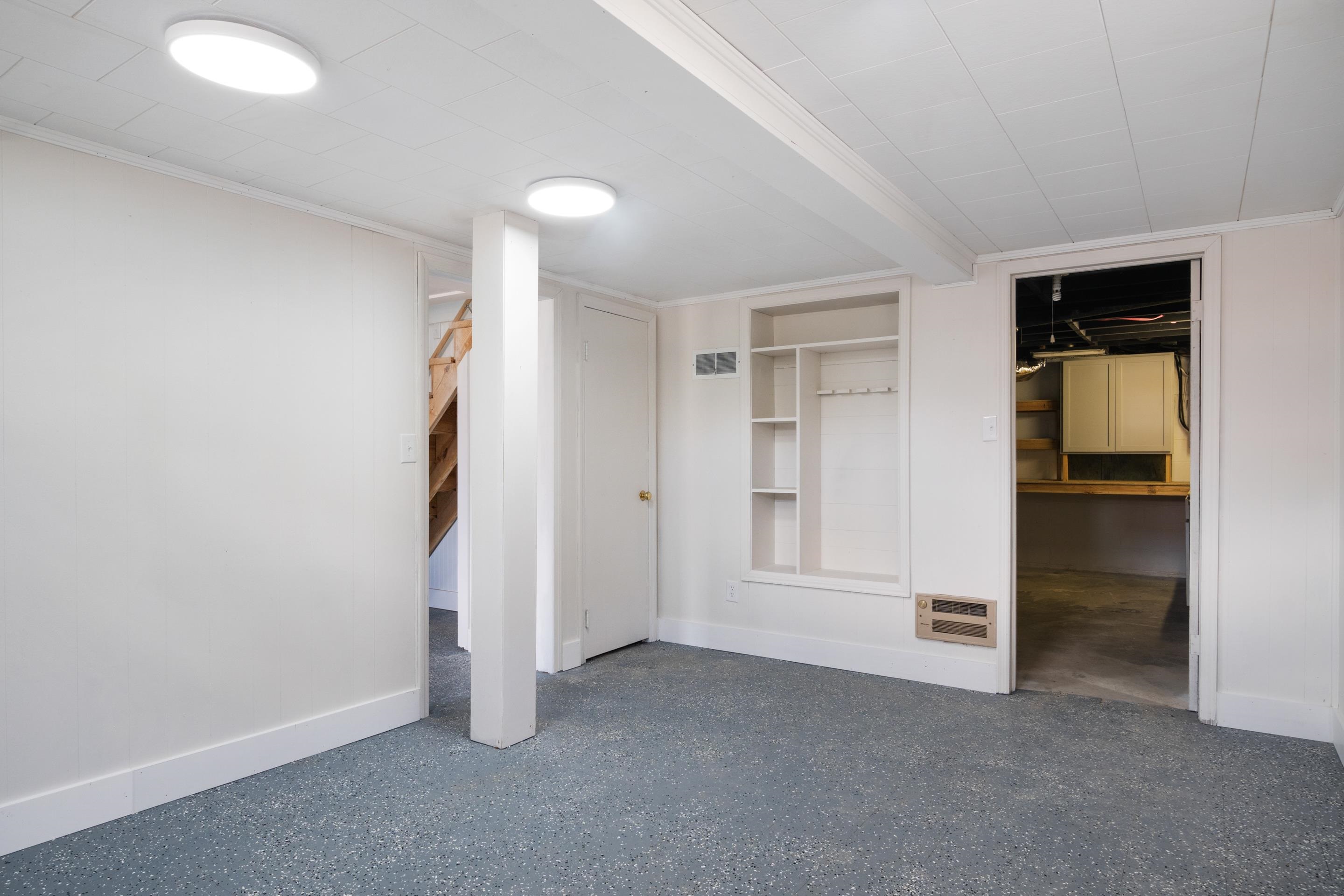 712 Eighth Street Radford VA 24141