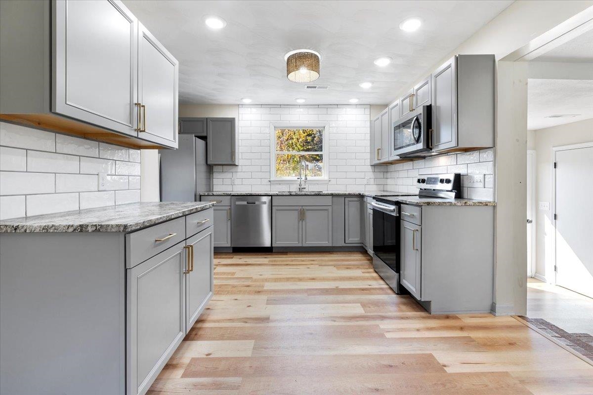 5491 Mccoy Road Blacksburg VA 24060