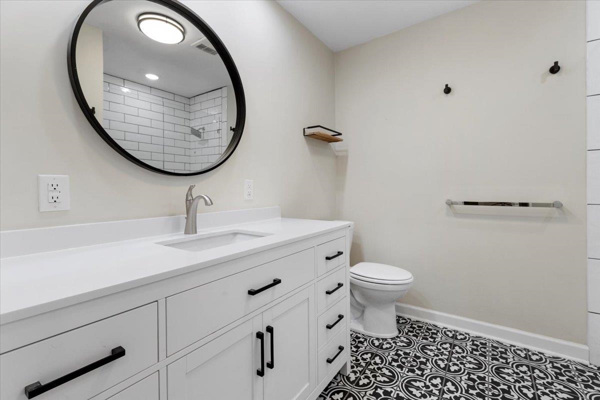 5491 Mccoy Road Blacksburg VA 24060