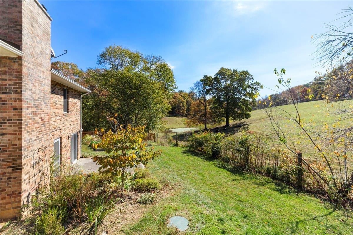 5491 Mccoy Road Blacksburg VA 24060