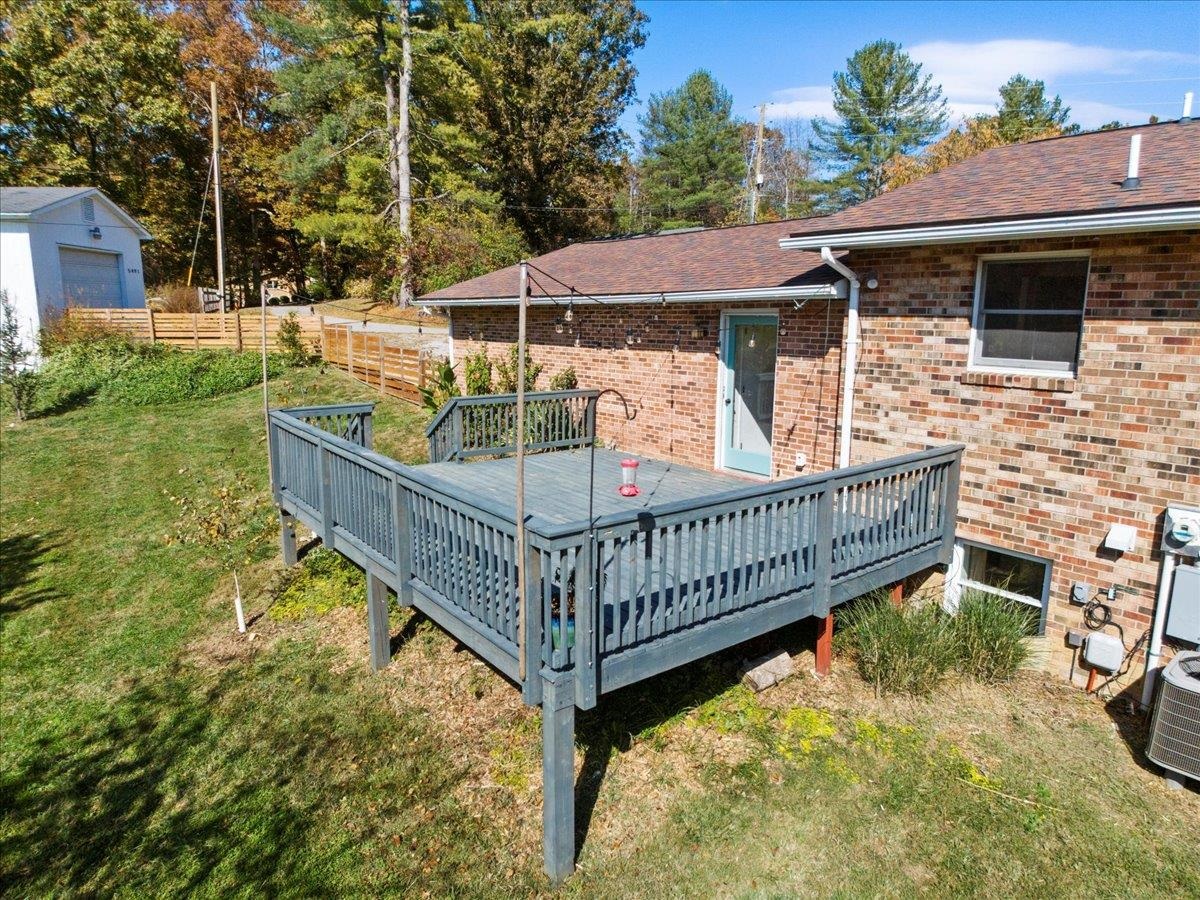 5491 Mccoy Road Blacksburg VA 24060