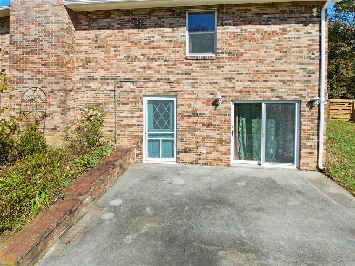 5491 Mccoy Road Blacksburg VA 24060