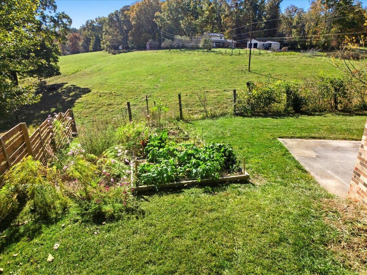 5491 Mccoy Road Blacksburg VA 24060