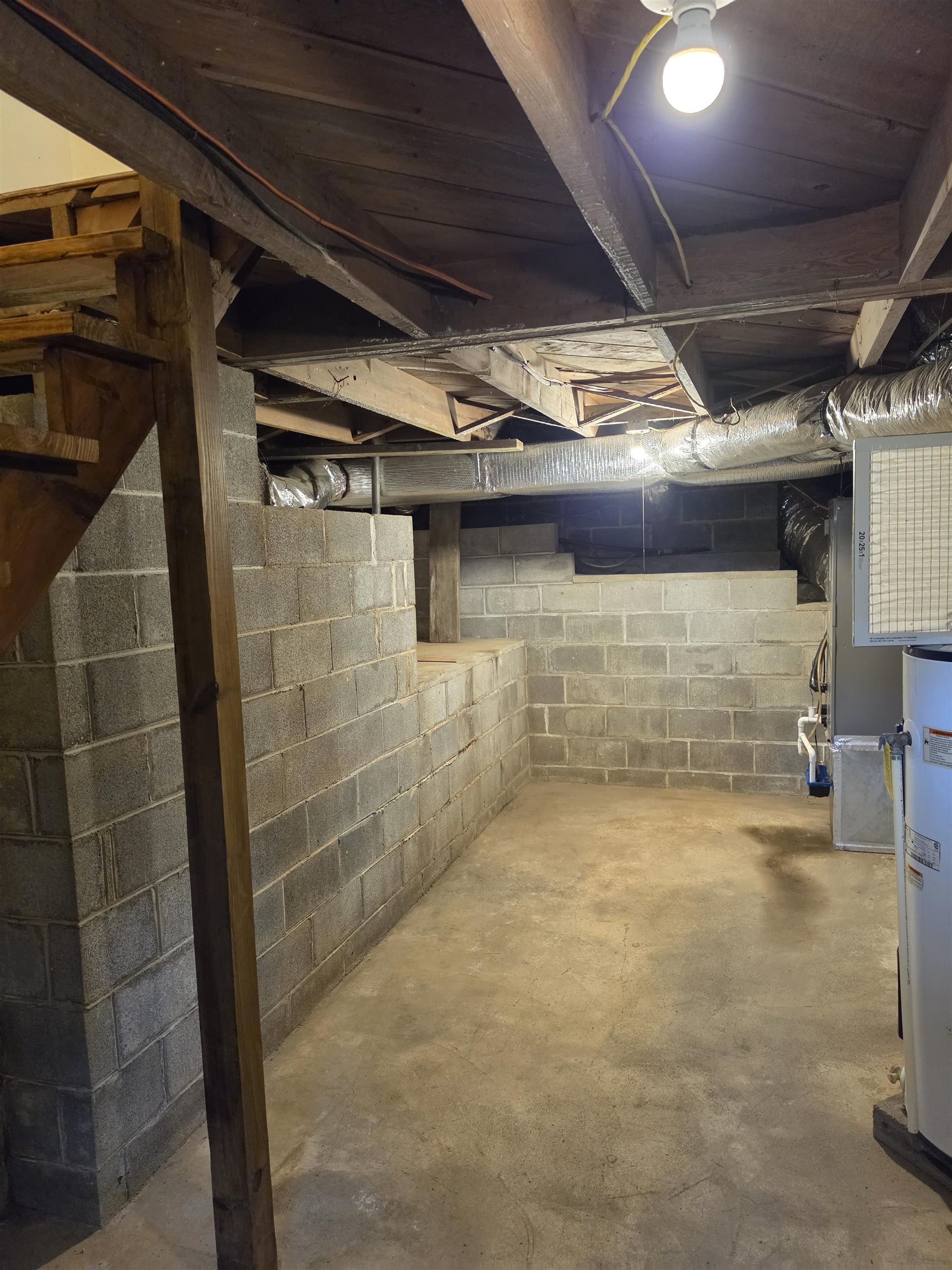 845 NW Horse Ridge Road NW Willis VA 24380