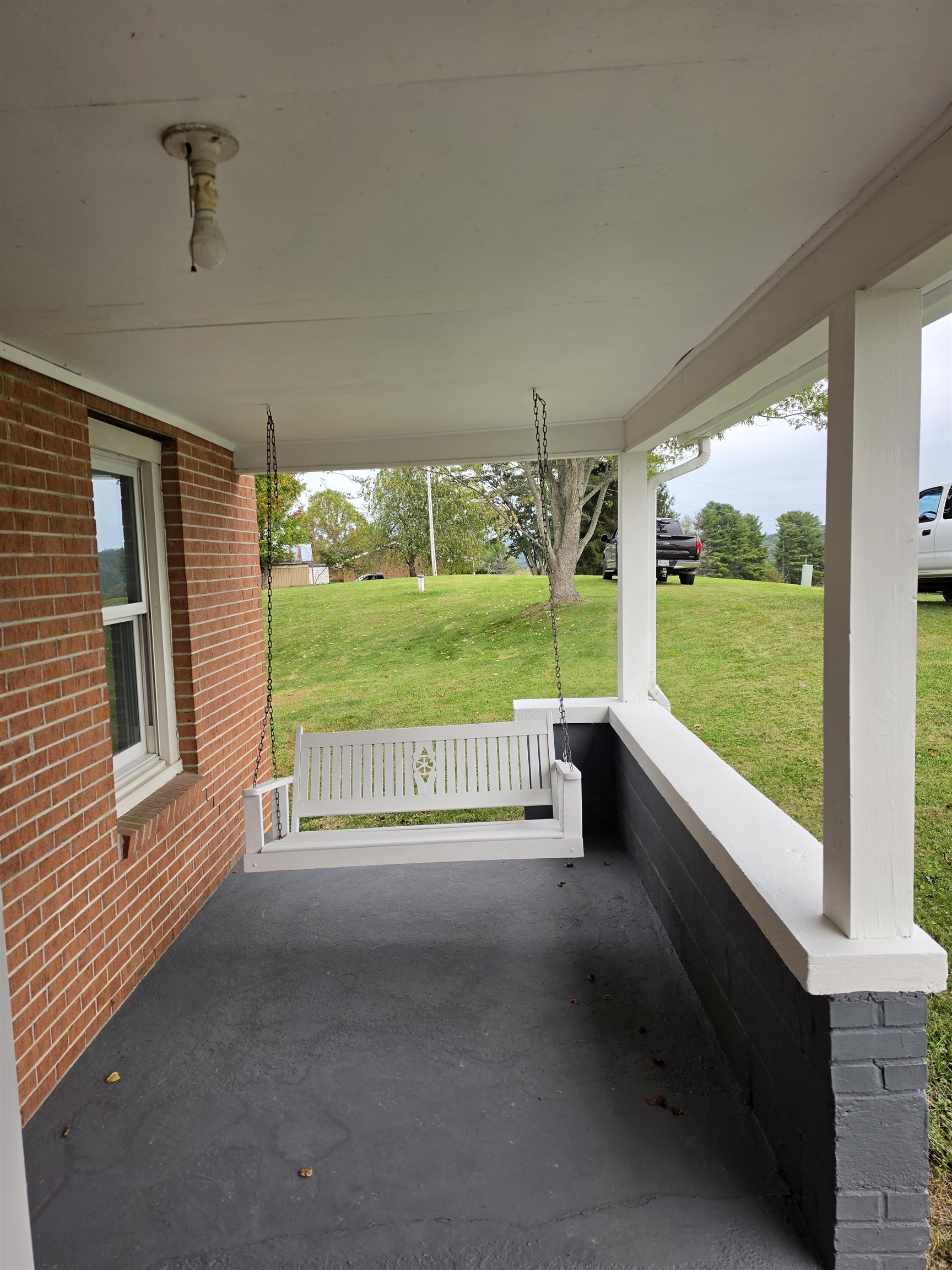 845 NW Horse Ridge Road NW Willis VA 24380