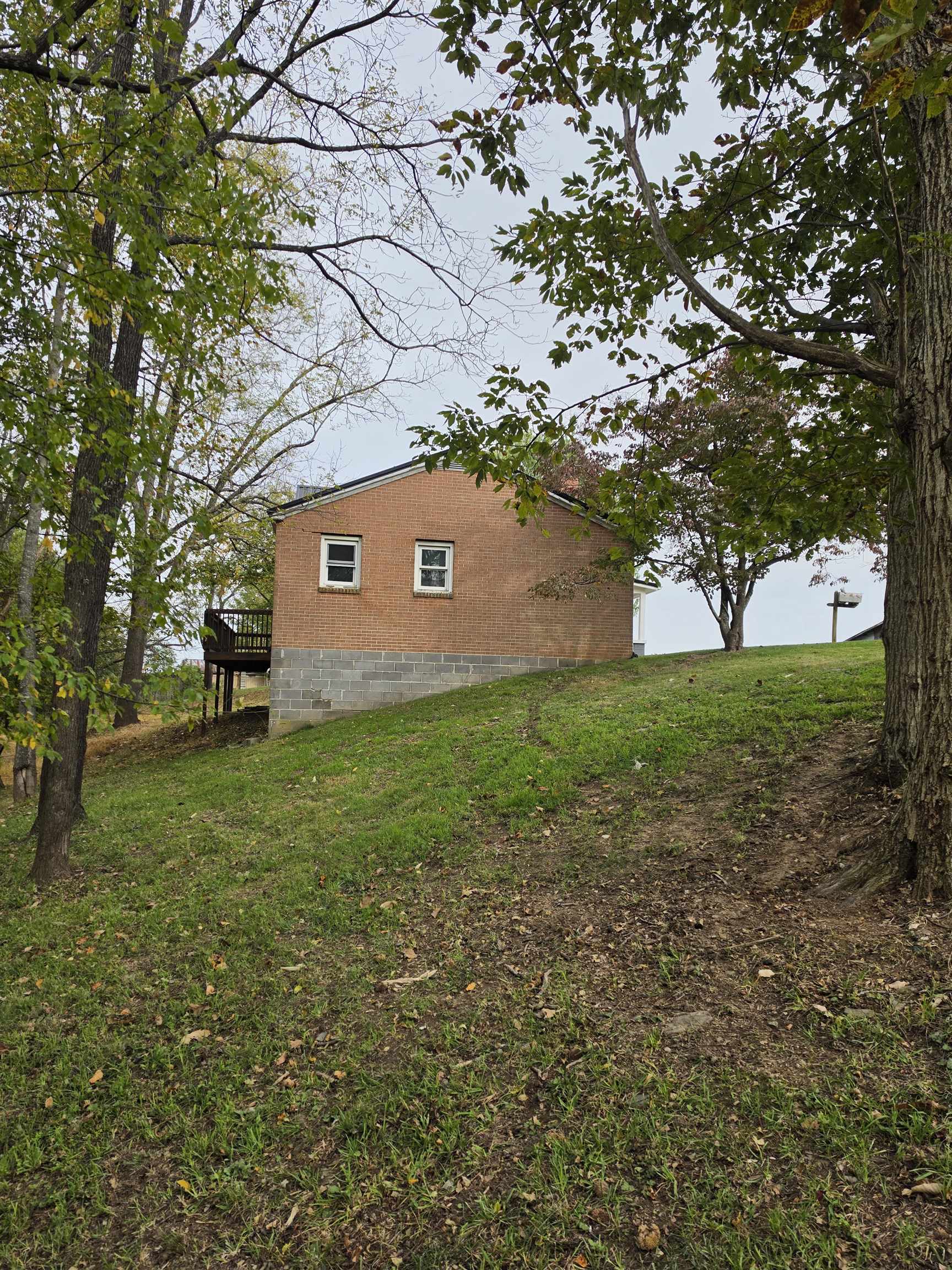 845 NW Horse Ridge Road NW Willis VA 24380