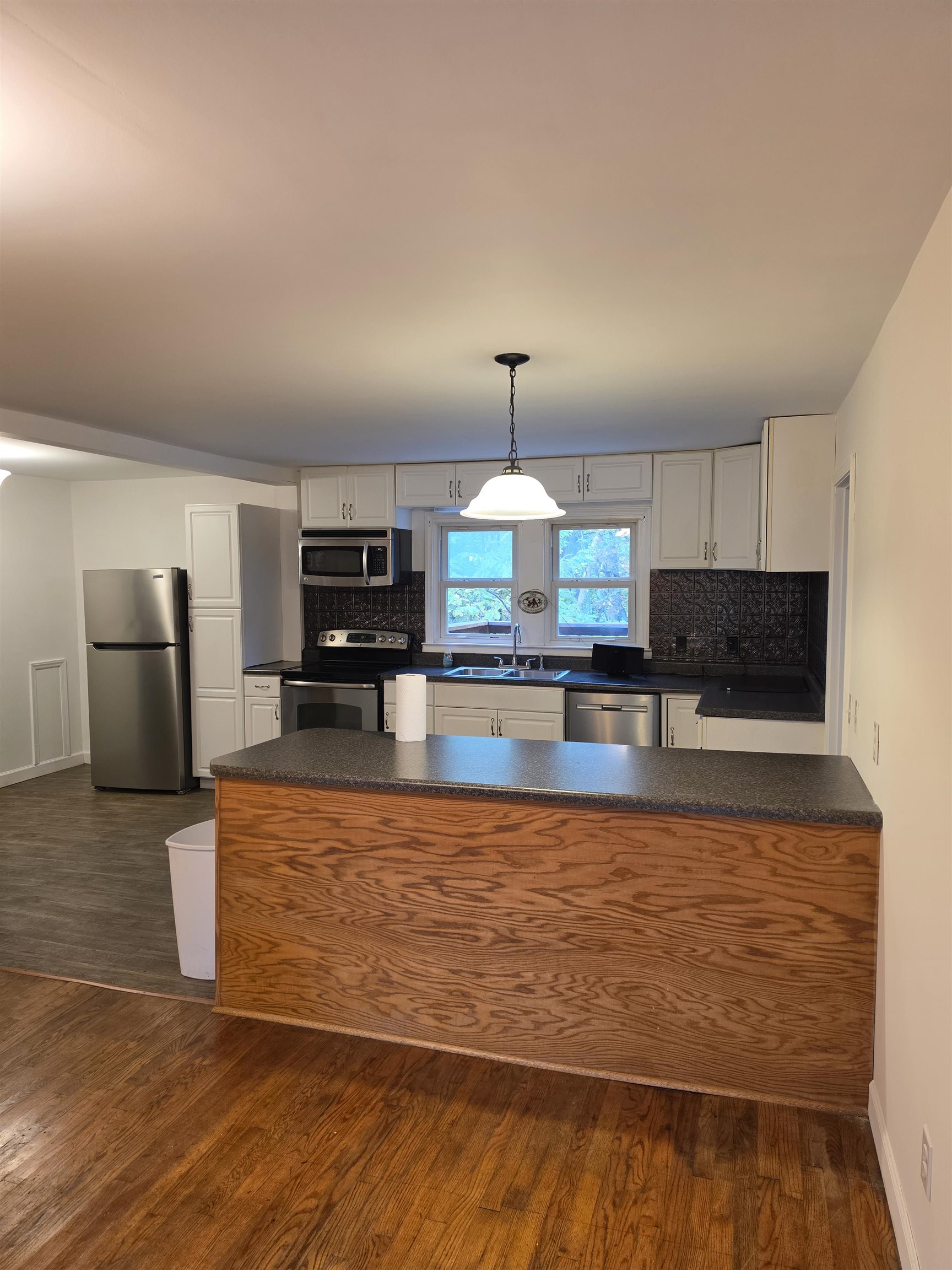845 NW Horse Ridge Road NW Willis VA 24380