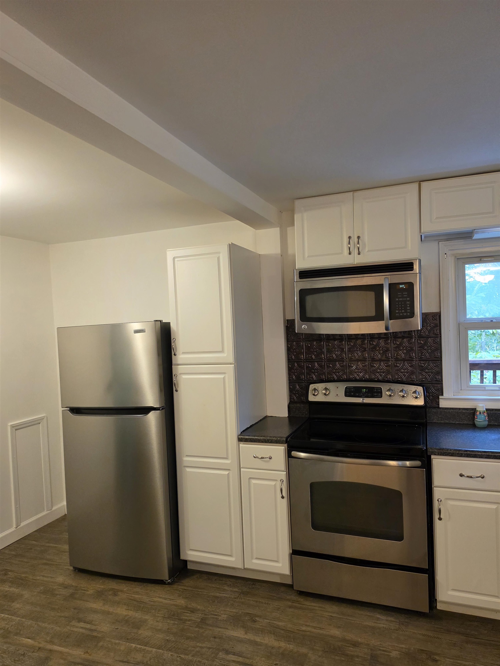 845 NW Horse Ridge Road NW Willis VA 24380