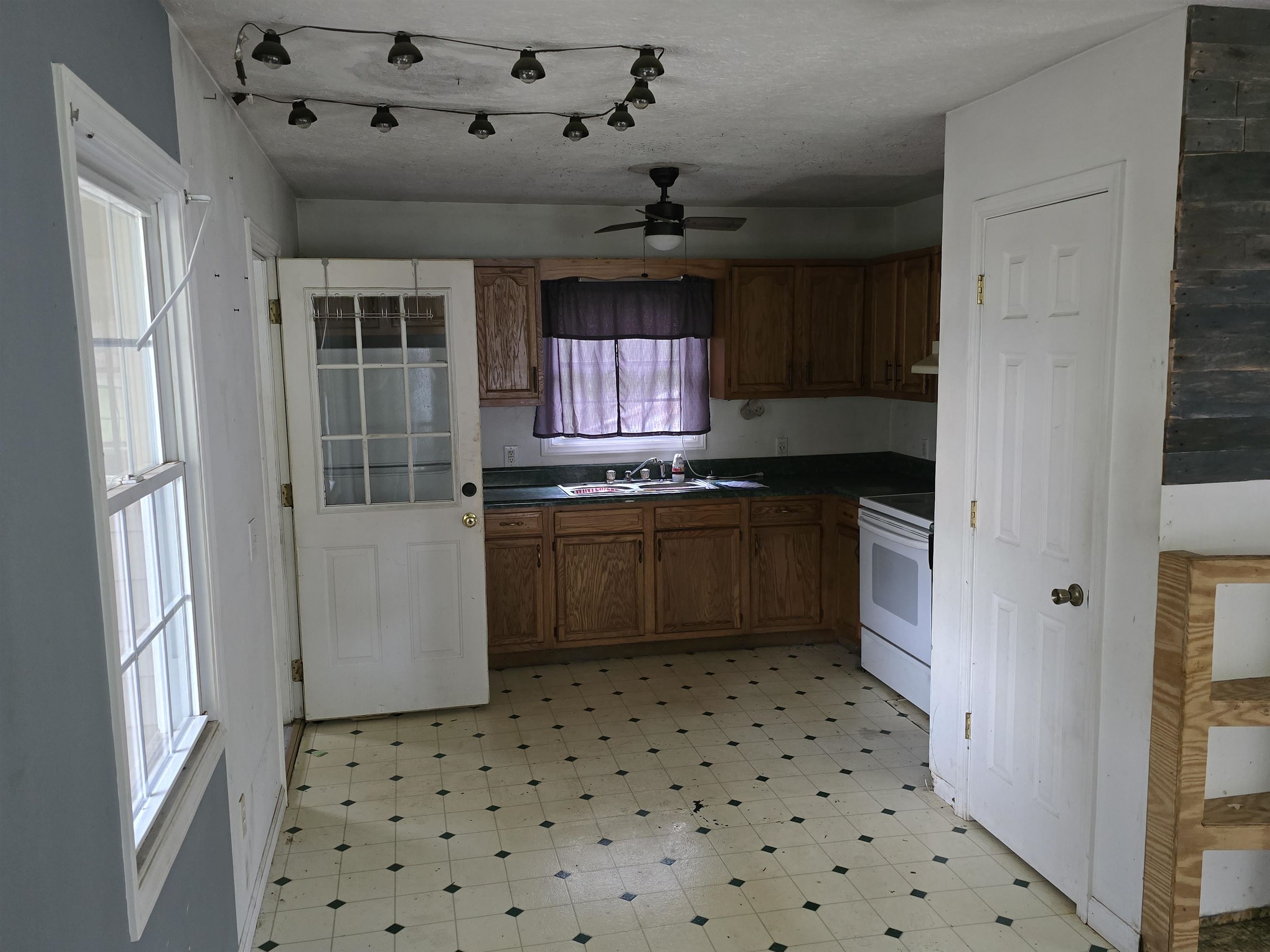 11955 Little Creek Highway Dublin VA 24084