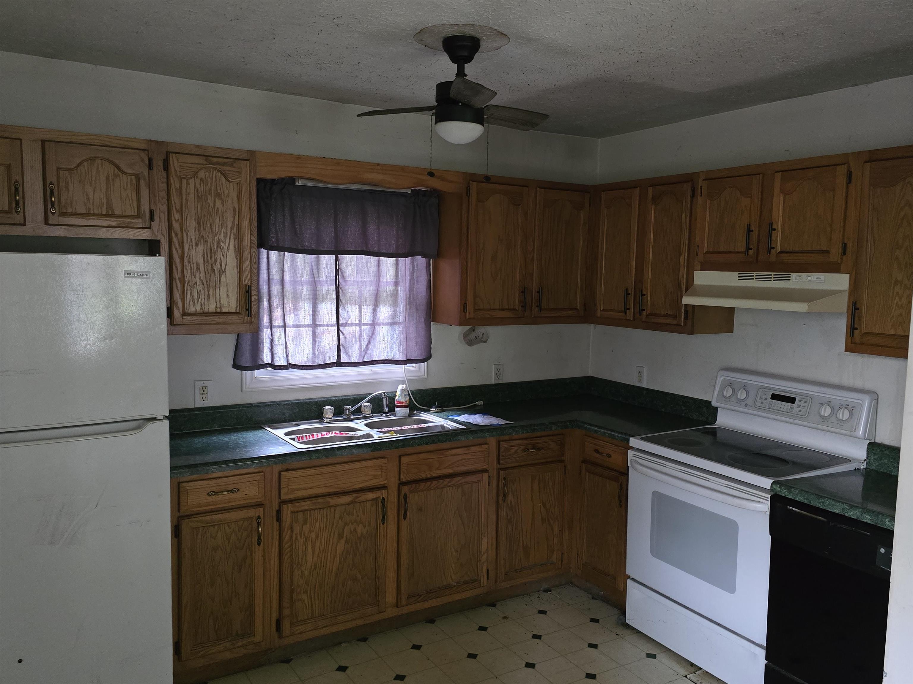 11955 Little Creek Highway Dublin VA 24084