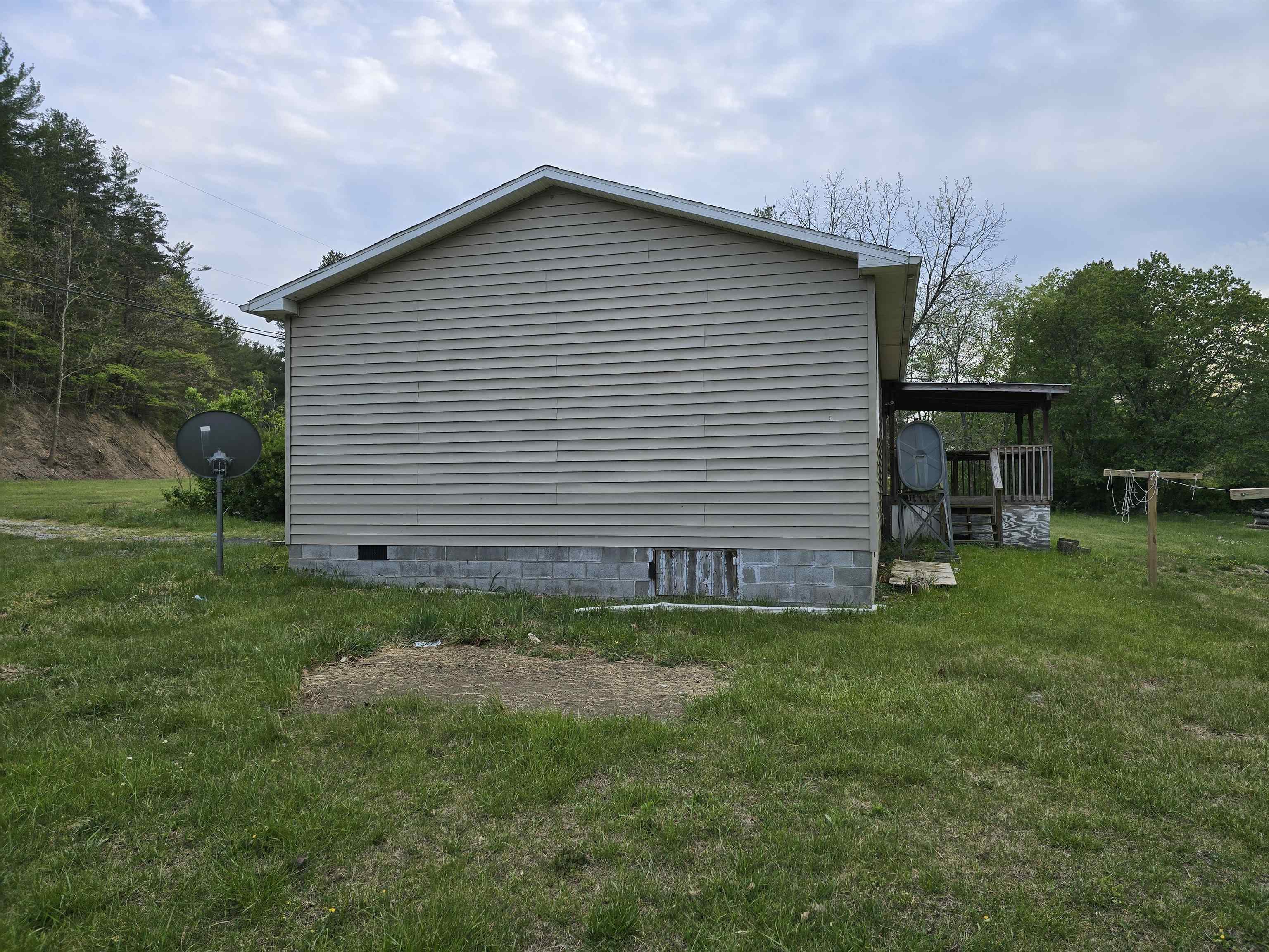 11955 Little Creek Highway Dublin VA 24084