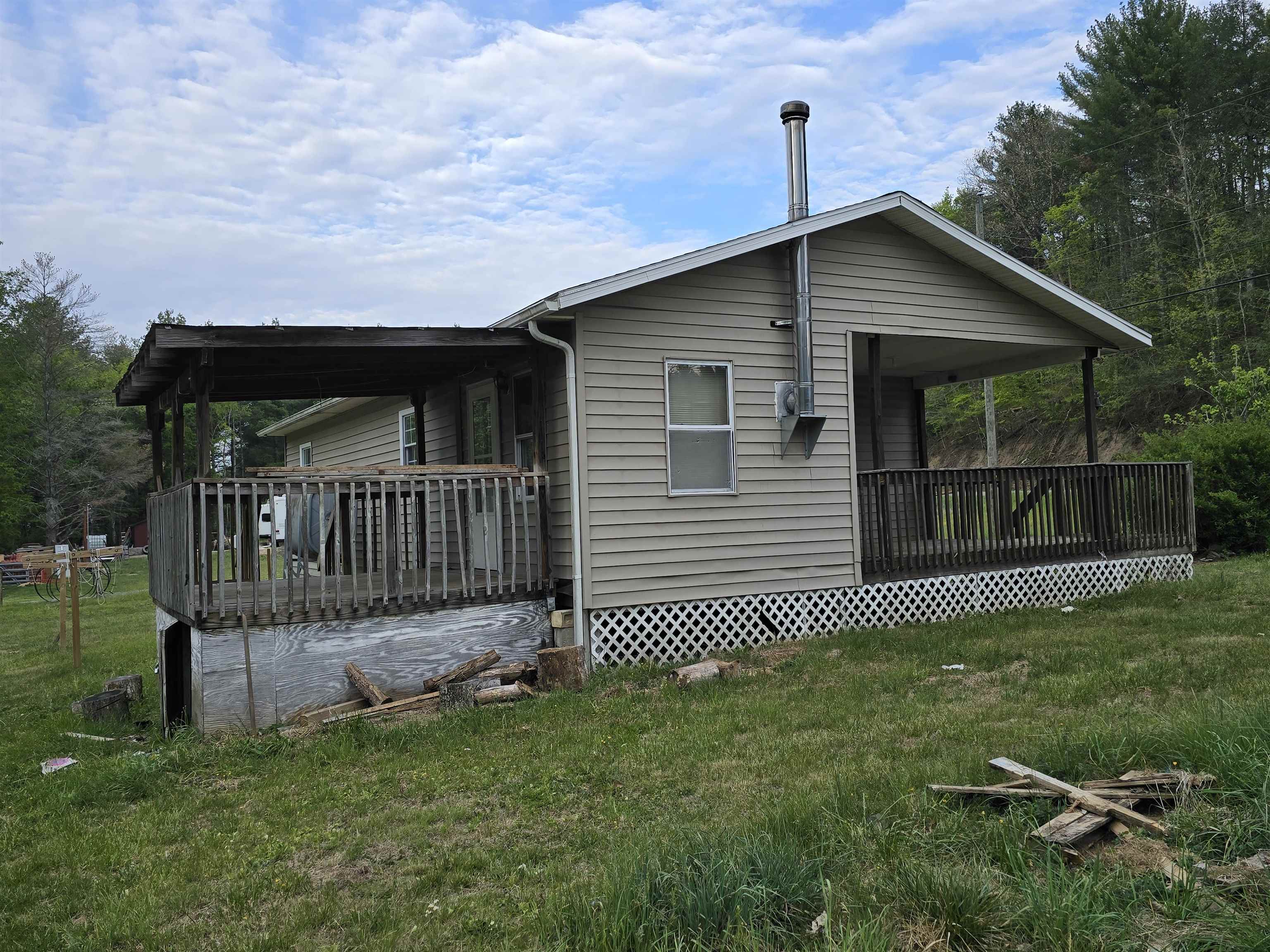 11955 Little Creek Highway Dublin VA 24084