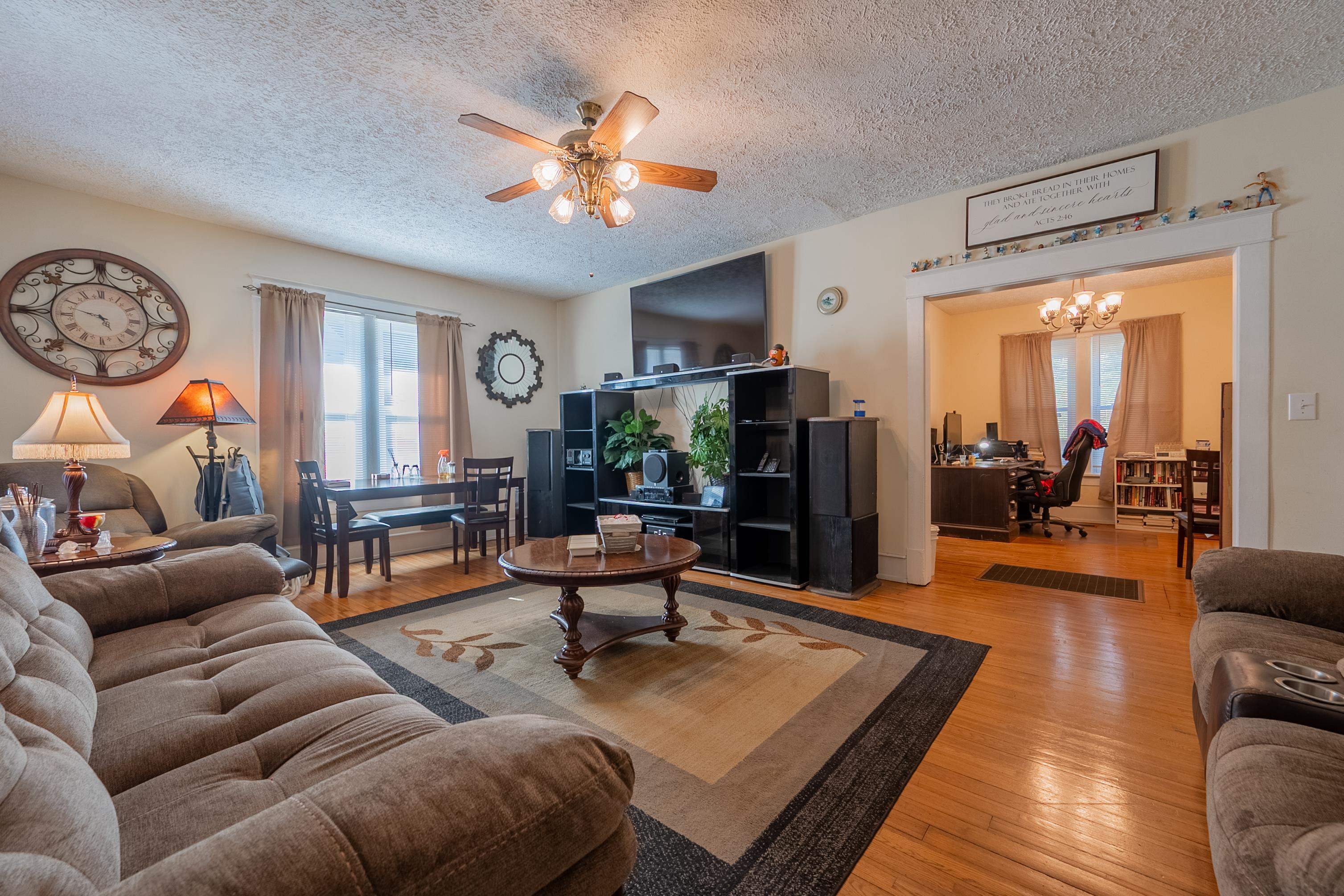 422 S Washington Avenue Pulaski VA 24301